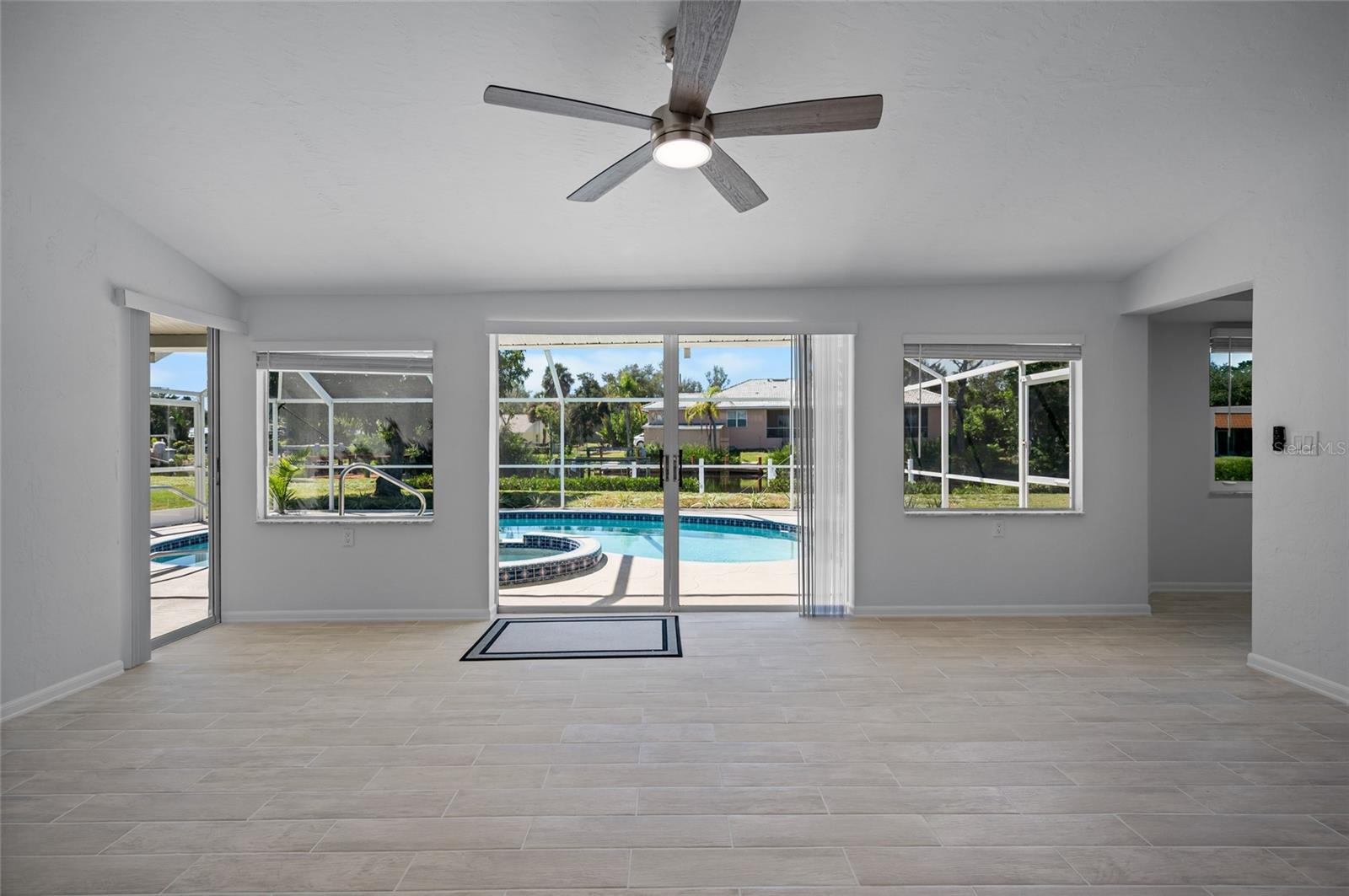 Image 25 of 47 For 4636 Arlington Drive
