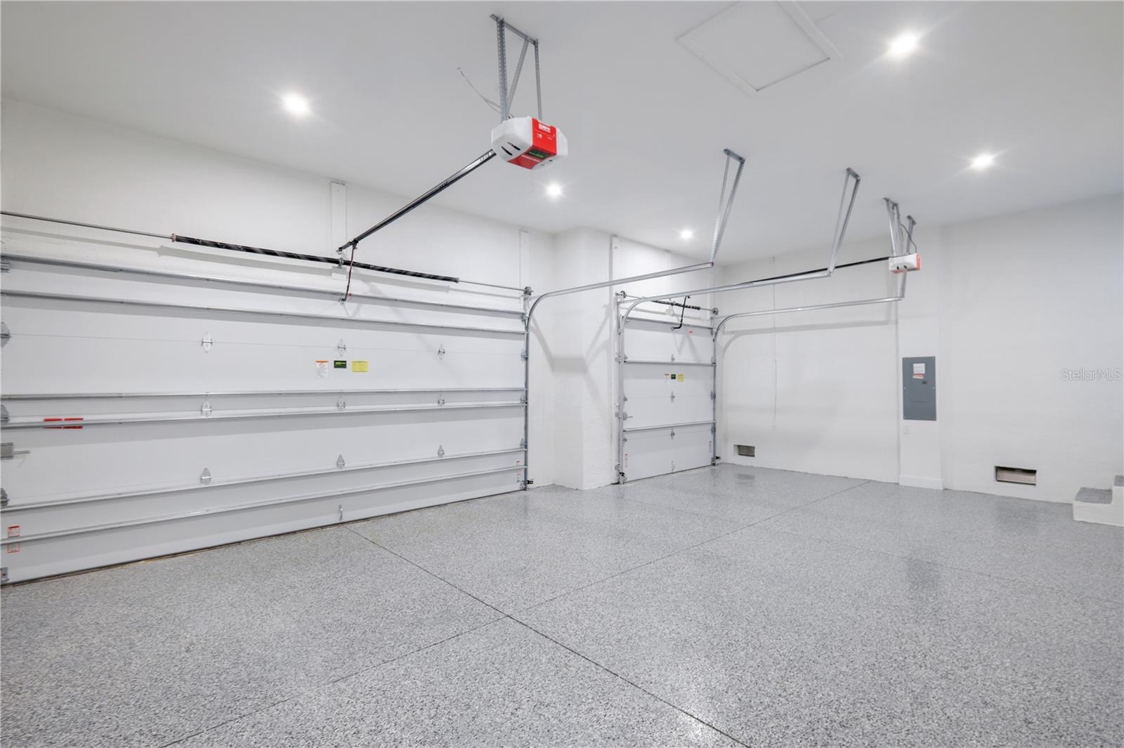 Image 32 of 52 For 9493 St Paul Drive