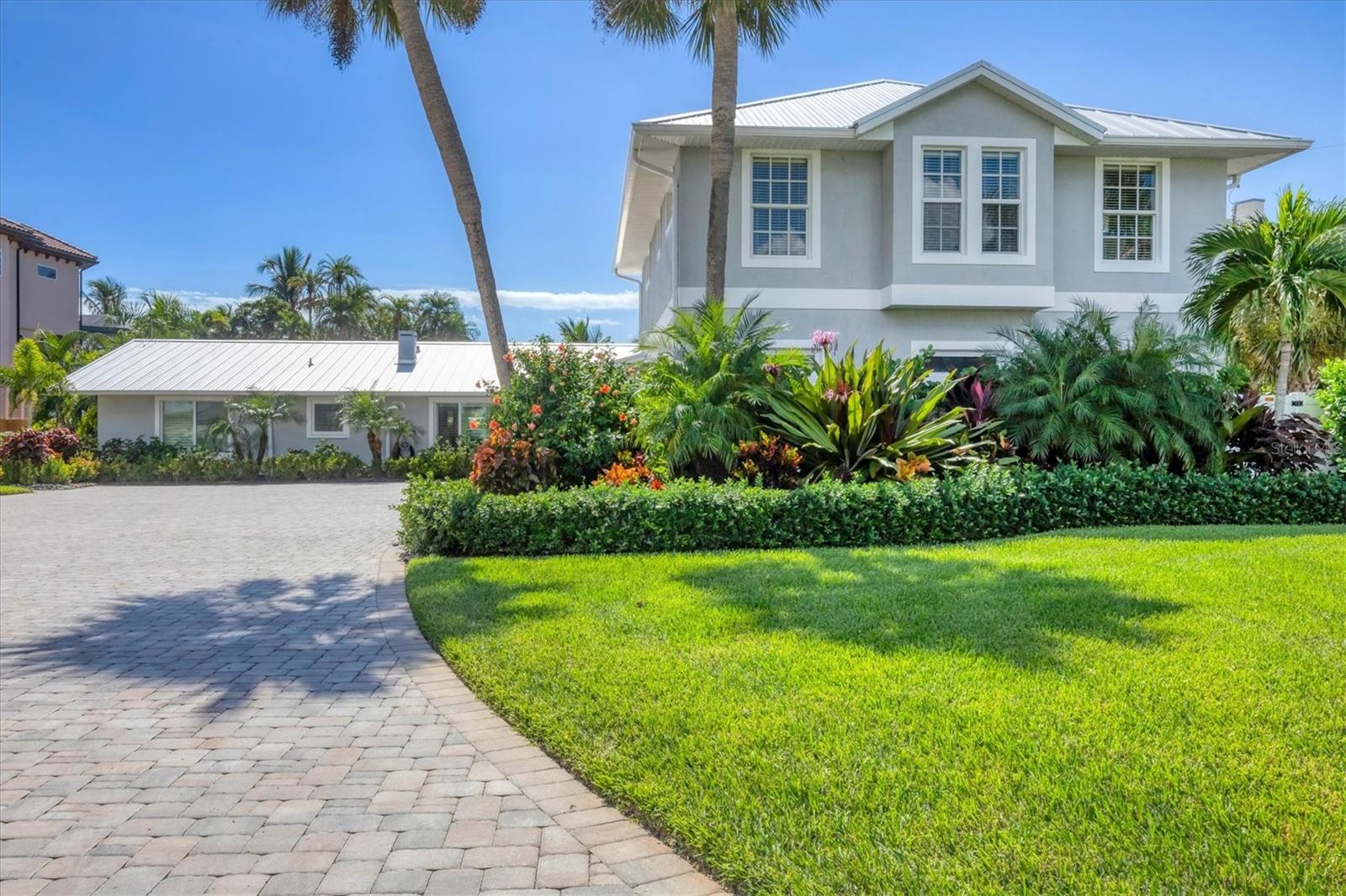 Image 2 of 50 For 225 Green Dolphin Drive