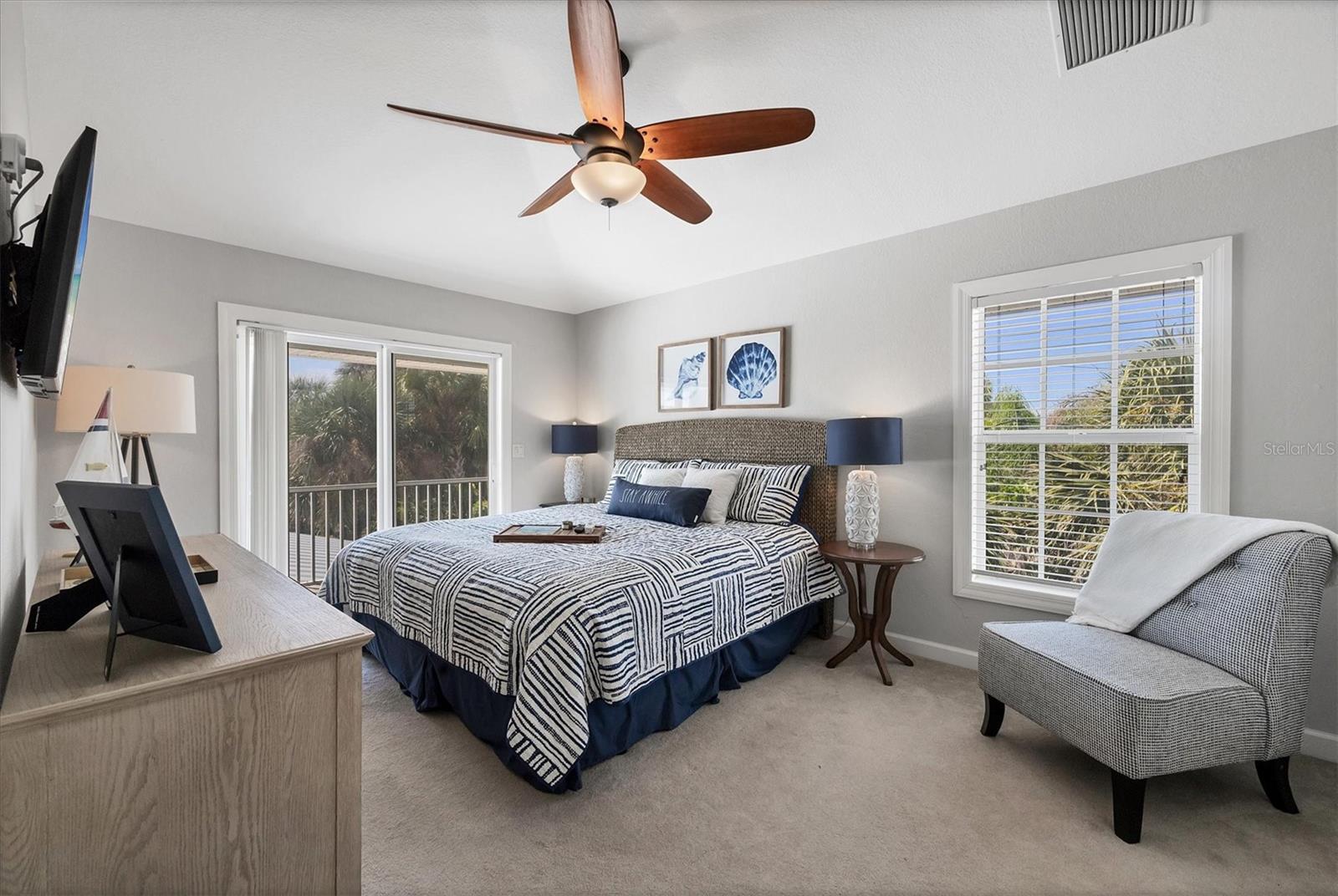 Image 31 of 50 For 225 Green Dolphin Drive