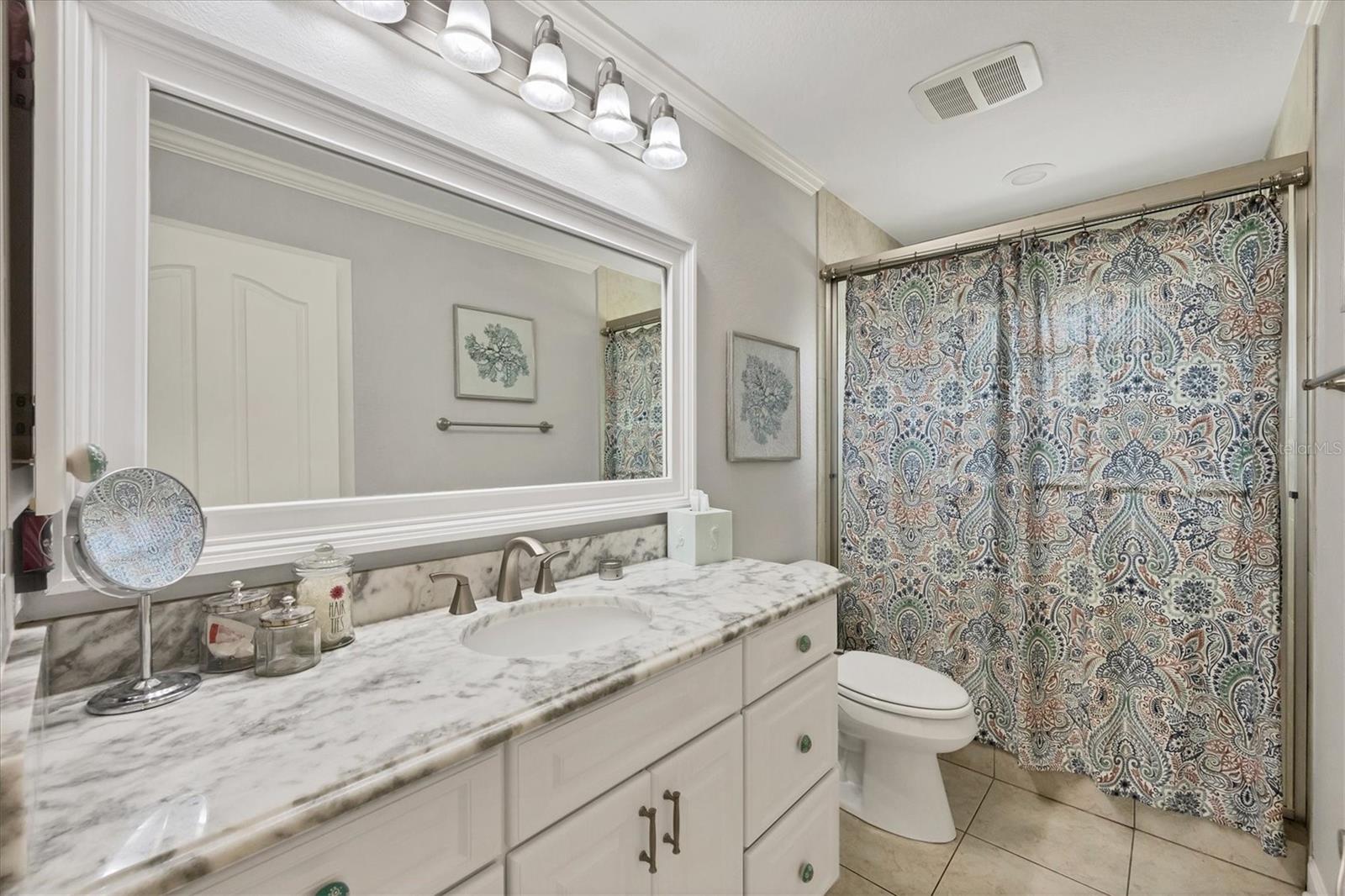 Image 33 of 50 For 225 Green Dolphin Drive