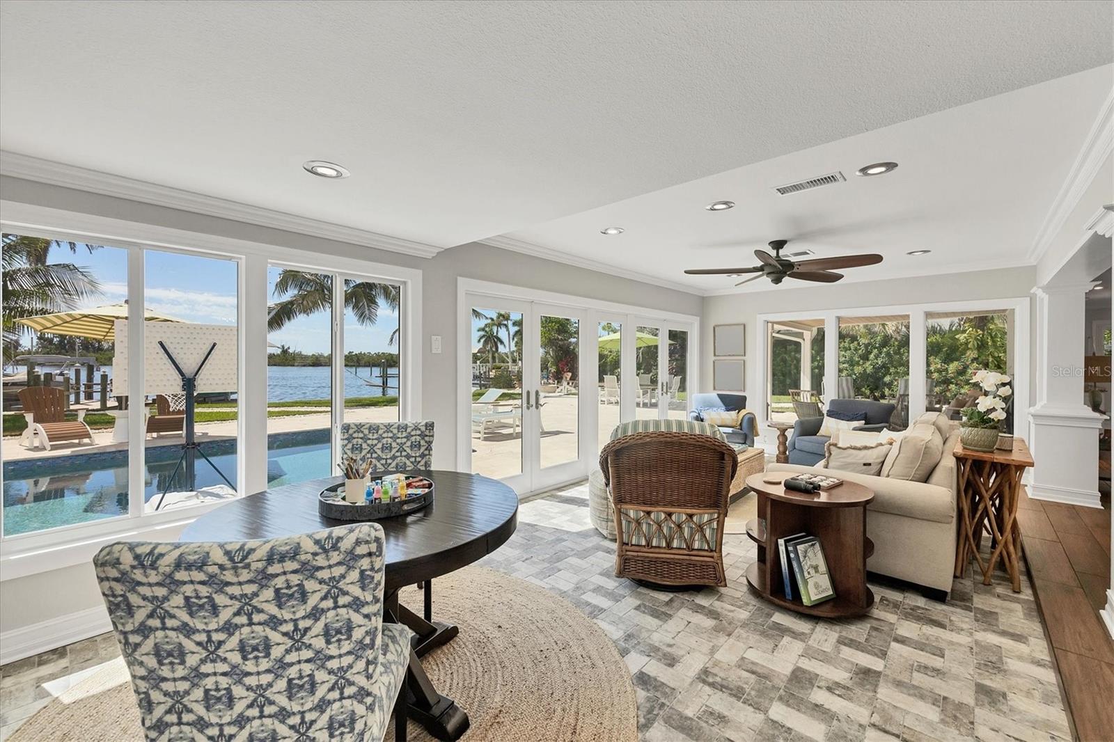 Image 7 of 50 For 225 Green Dolphin Drive