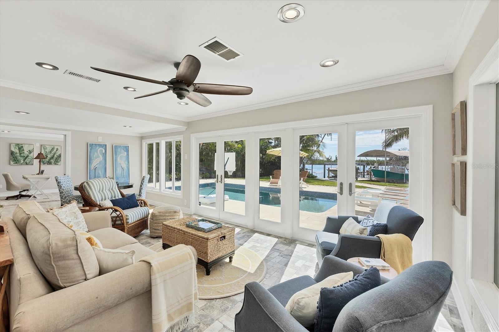Image 8 of 50 For 225 Green Dolphin Drive