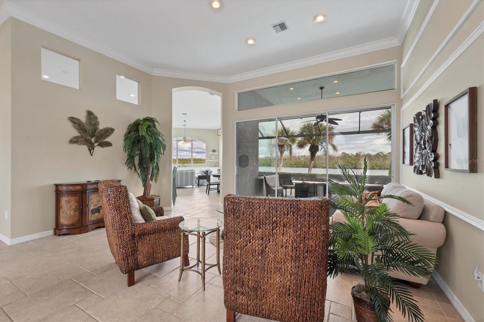 Image 10 of 63 For 330 Coral Creek Drive