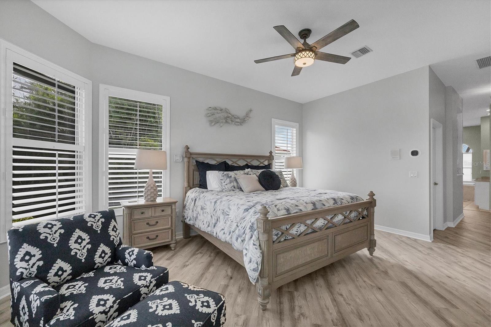 Image 16 of 63 For 330 Coral Creek Drive