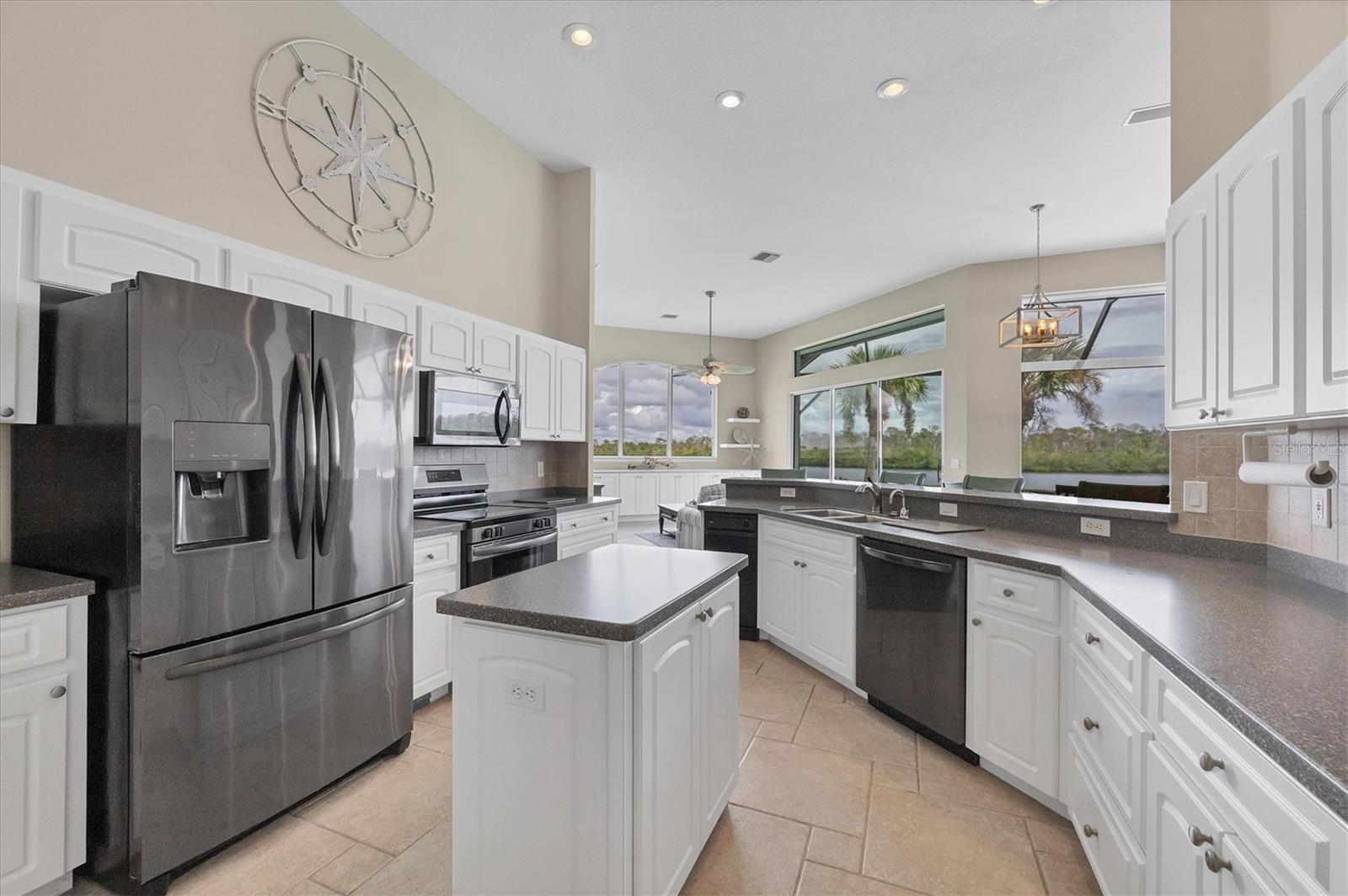 Image 31 of 63 For 330 Coral Creek Drive
