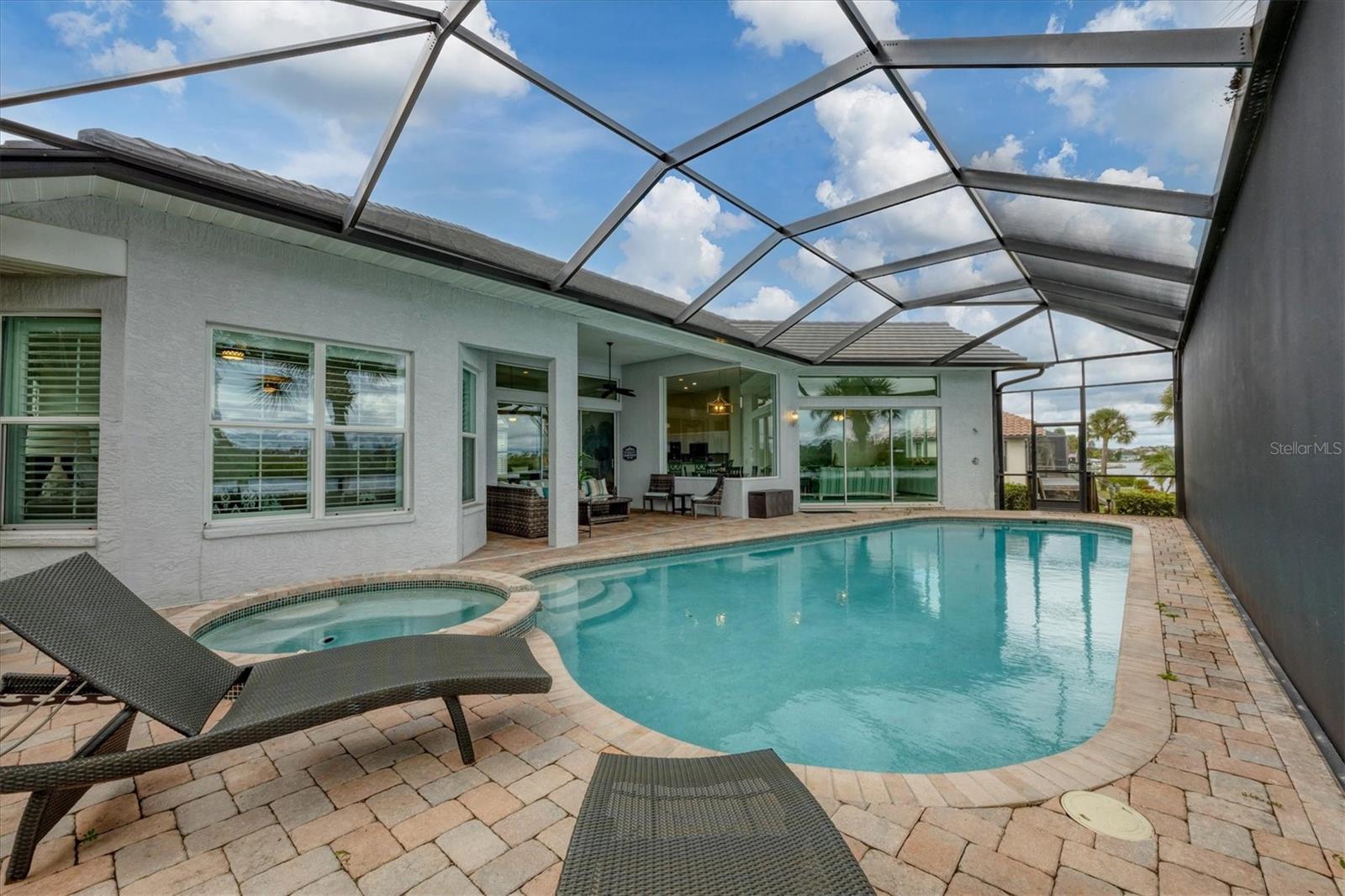 Image 41 of 63 For 330 Coral Creek Drive