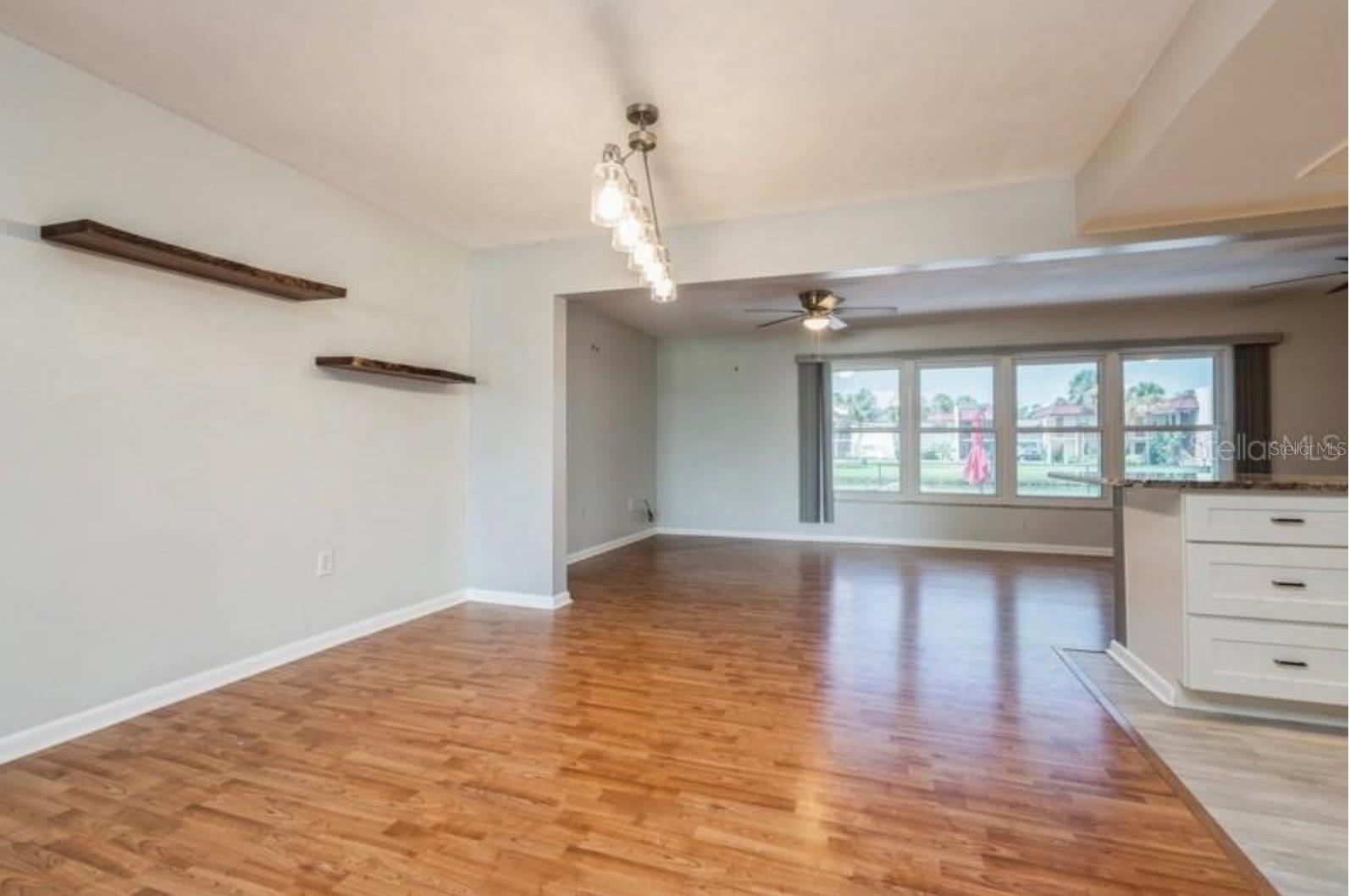 Image 22 of 31 For 83 Rotonda Circle