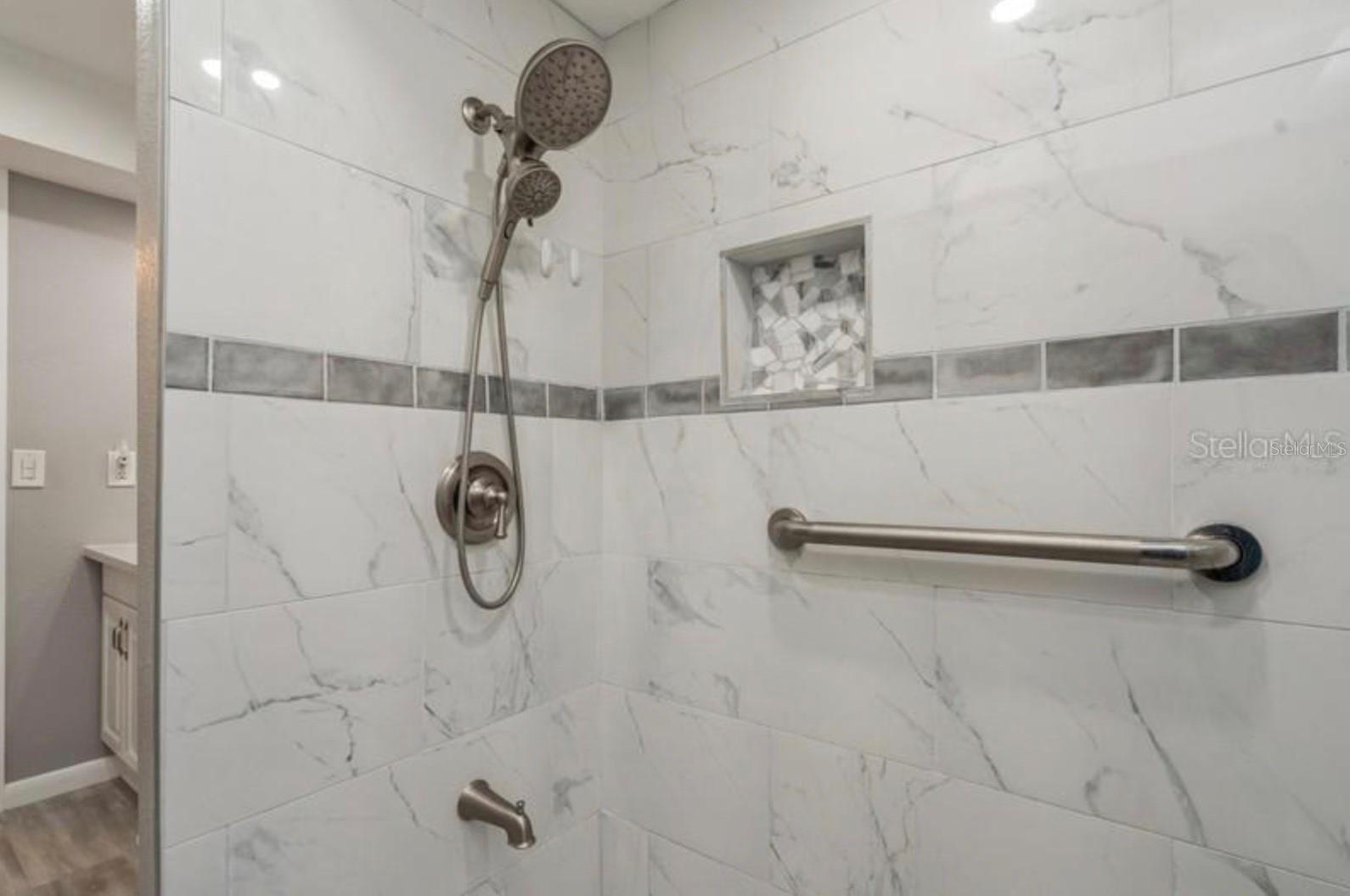 Image 3 of 31 For 83 Rotonda Circle