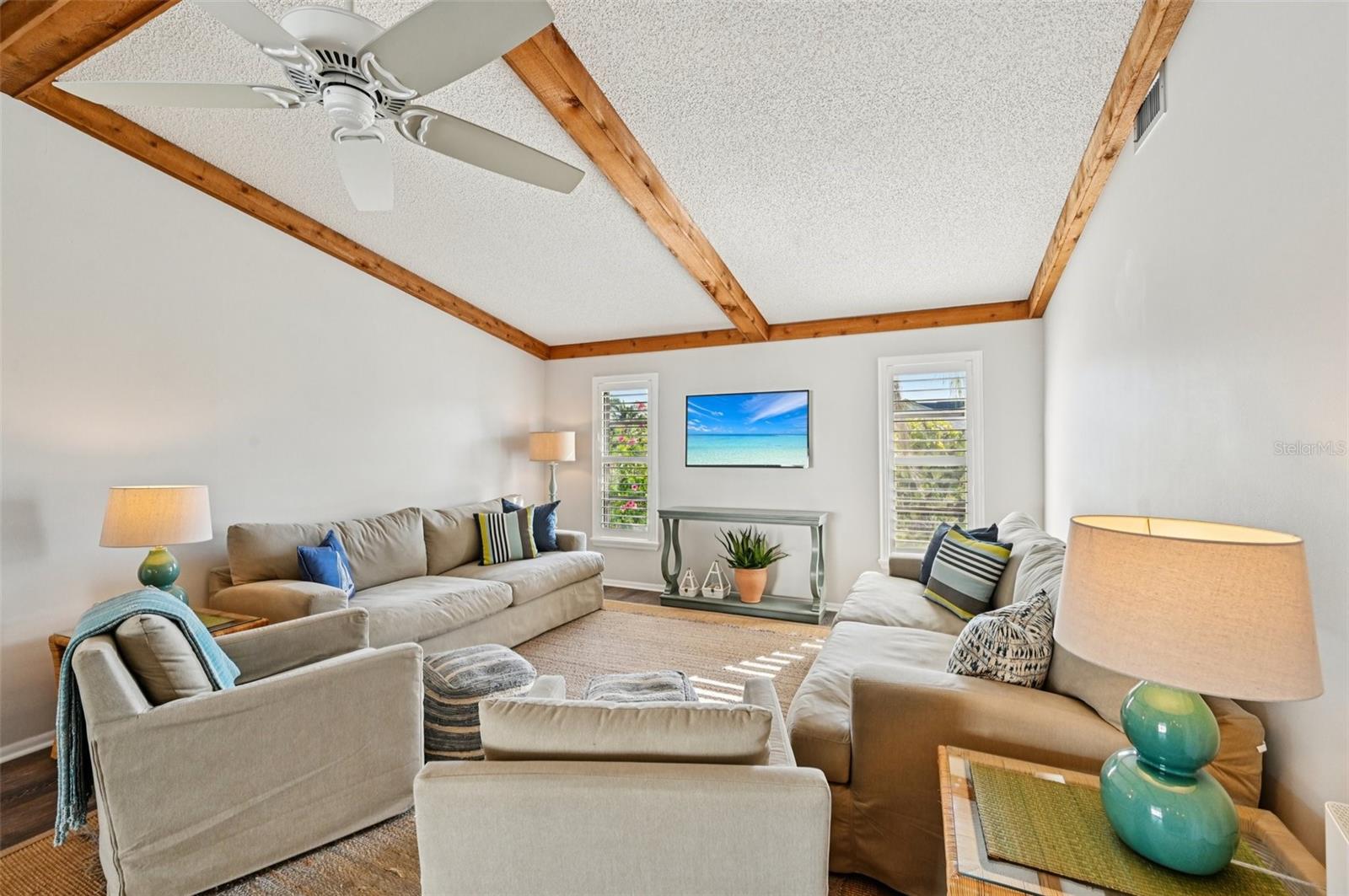 Image 12 of 60 For 560 Sandlor Drive