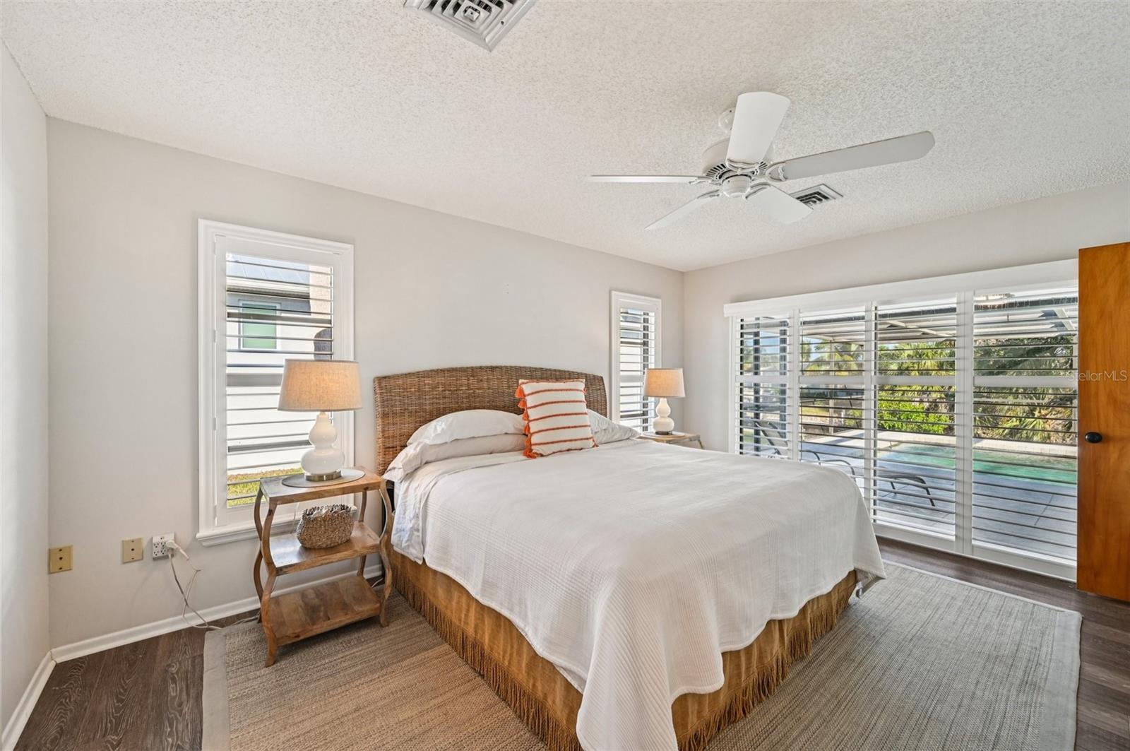 Image 23 of 60 For 560 Sandlor Drive