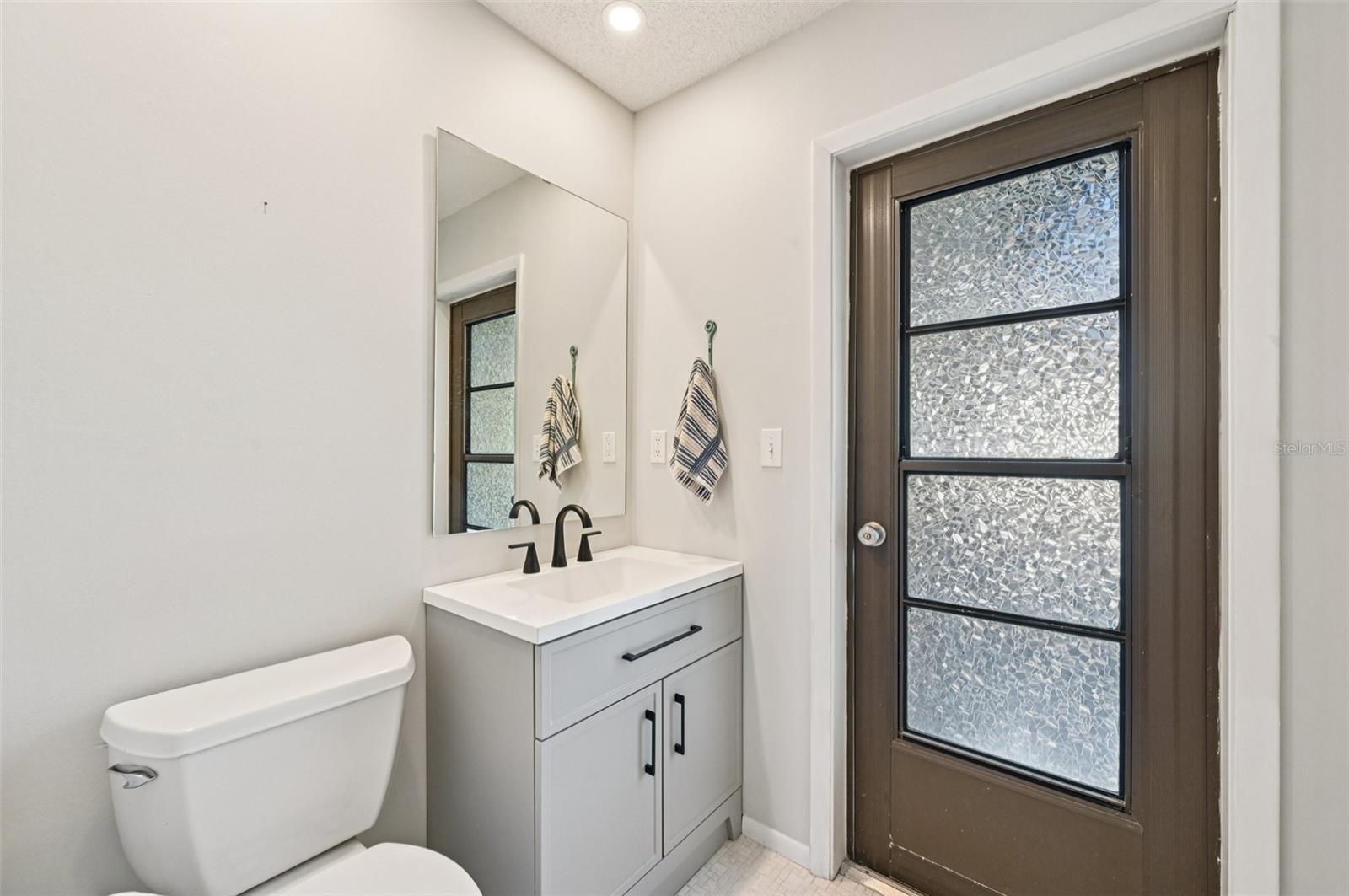 Image 31 of 60 For 560 Sandlor Drive