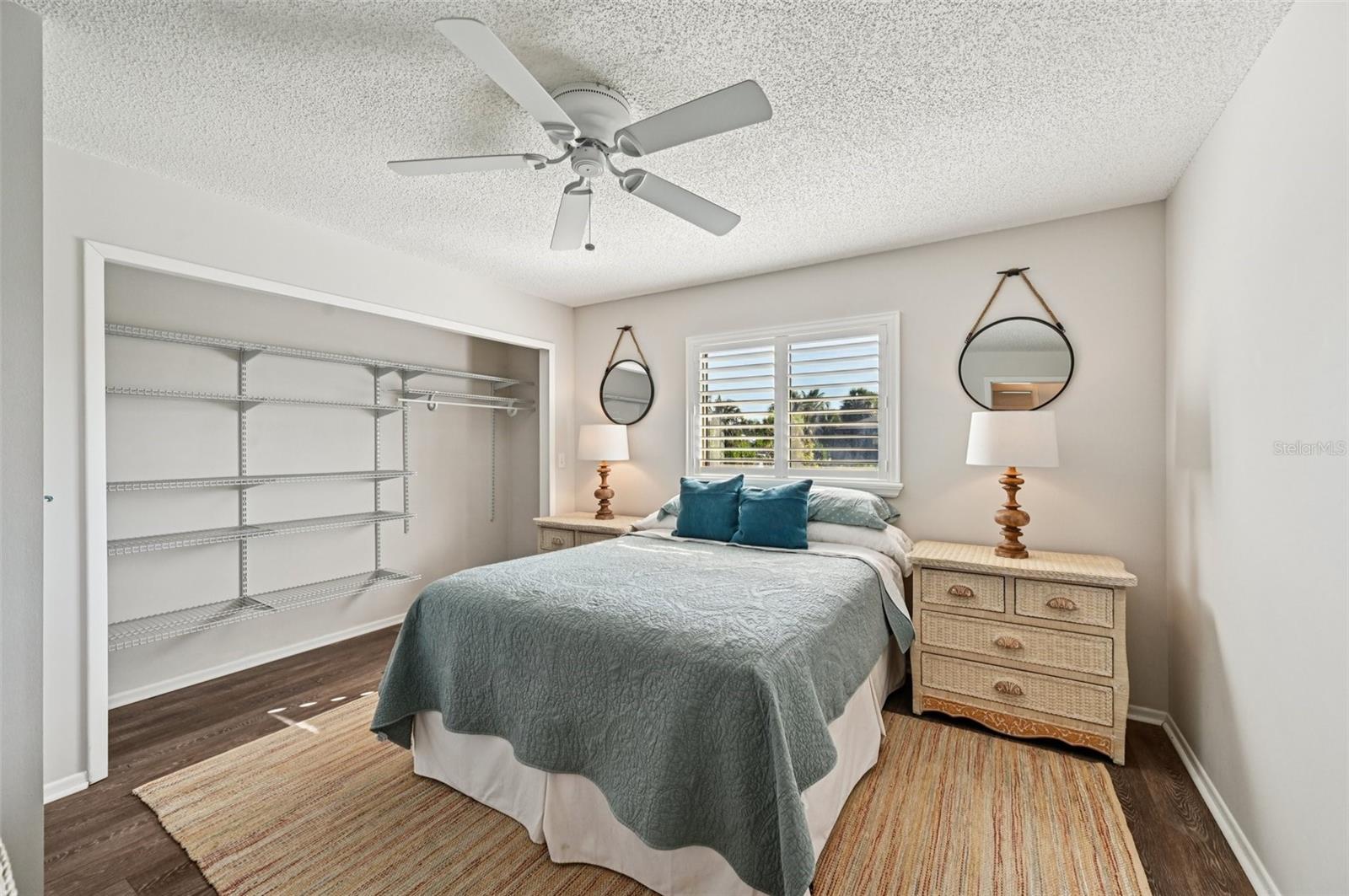 Image 32 of 60 For 560 Sandlor Drive