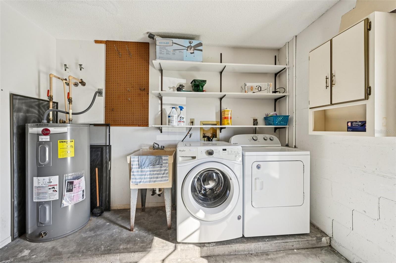 Image 35 of 60 For 560 Sandlor Drive