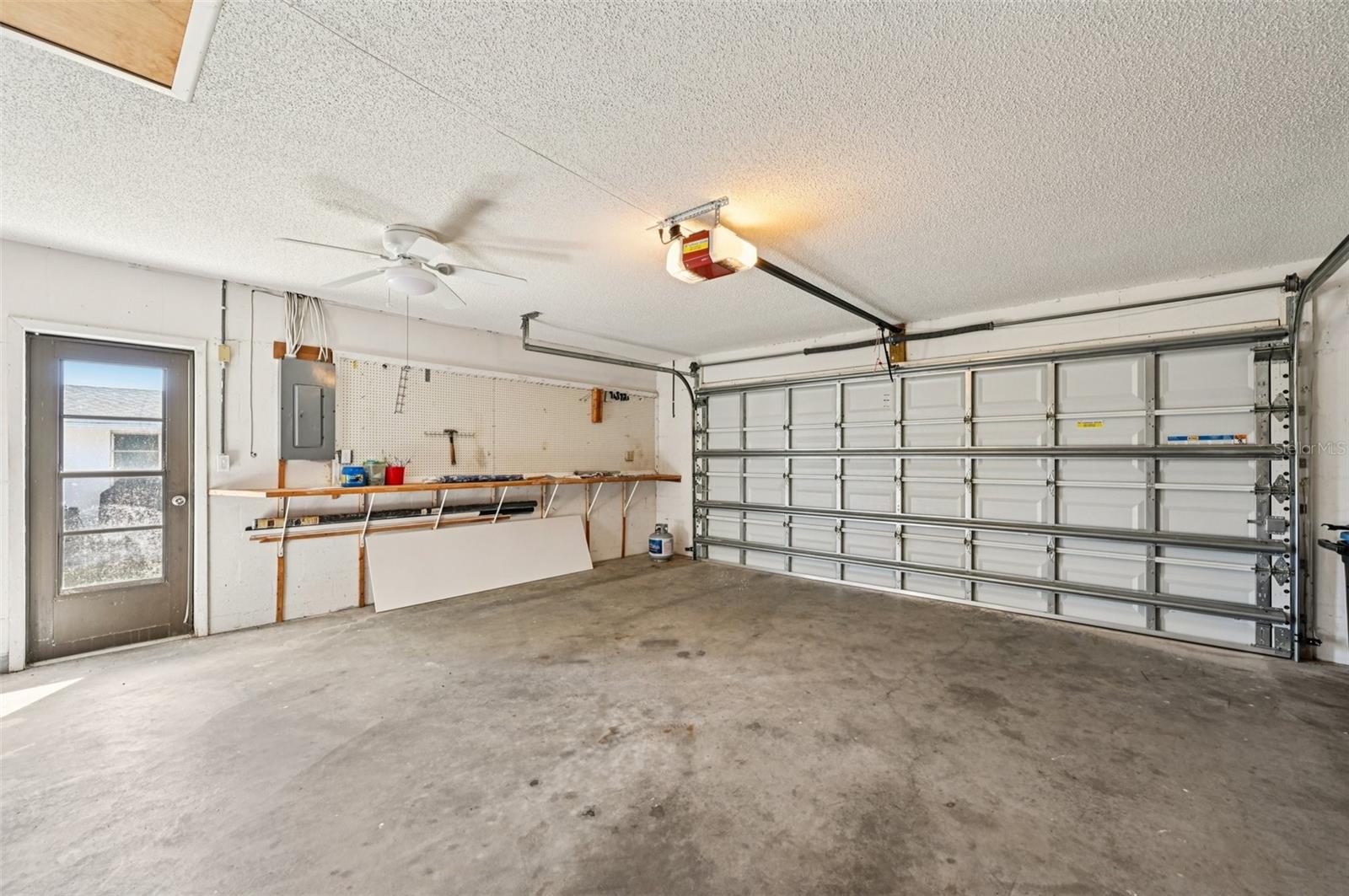 Image 36 of 60 For 560 Sandlor Drive