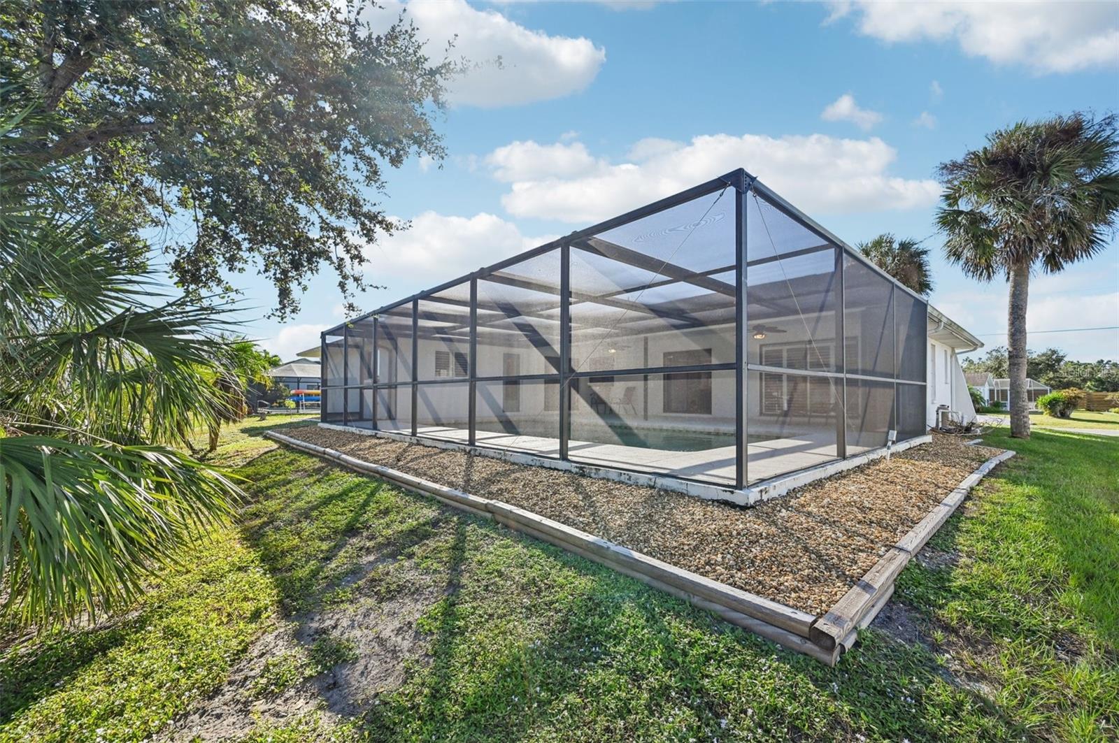 Image 41 of 60 For 560 Sandlor Drive