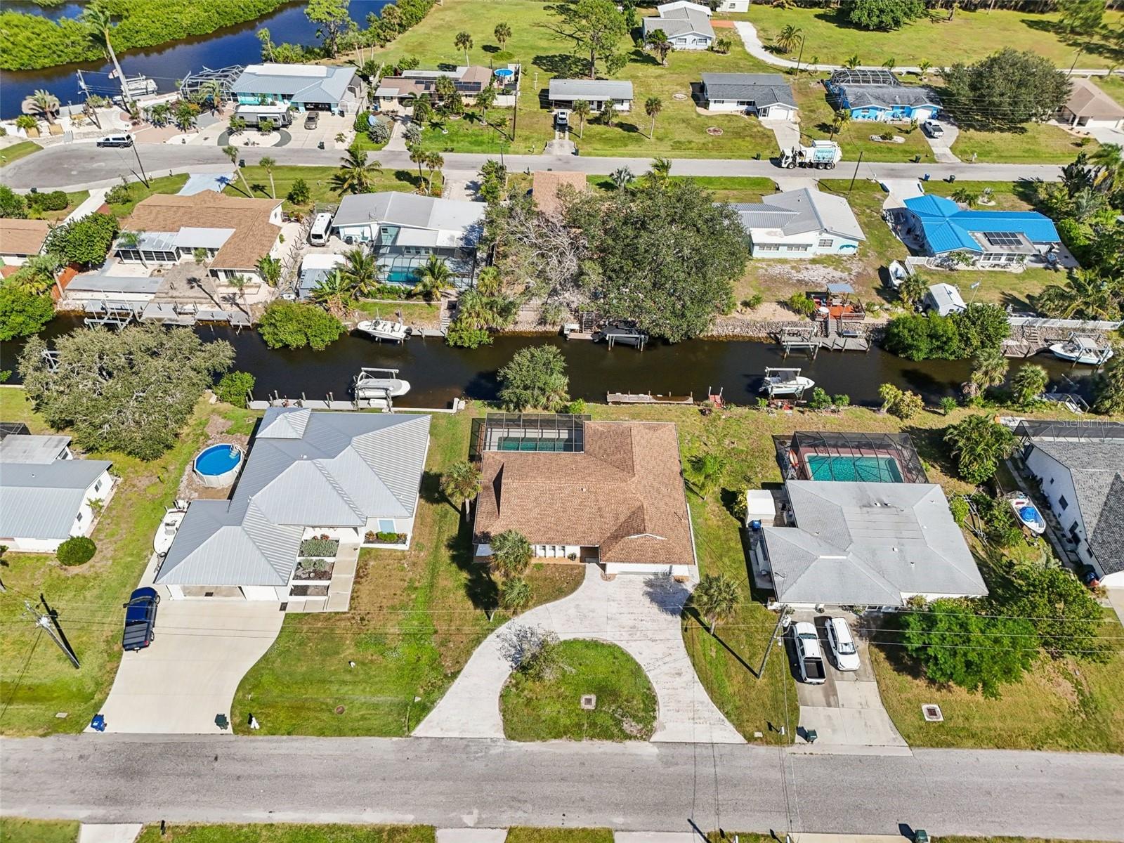 Image 54 of 60 For 560 Sandlor Drive