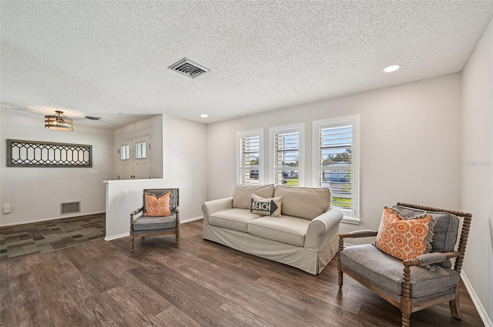 Image 8 of 60 For 560 Sandlor Drive