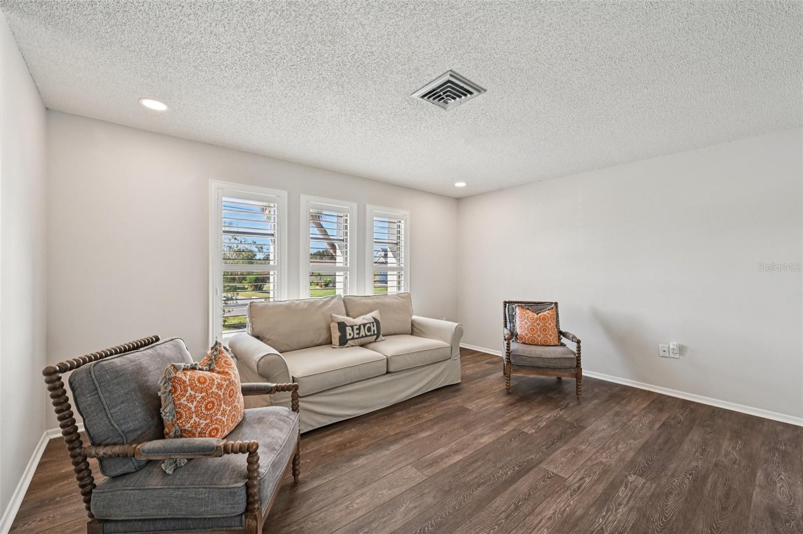 Image 9 of 60 For 560 Sandlor Drive