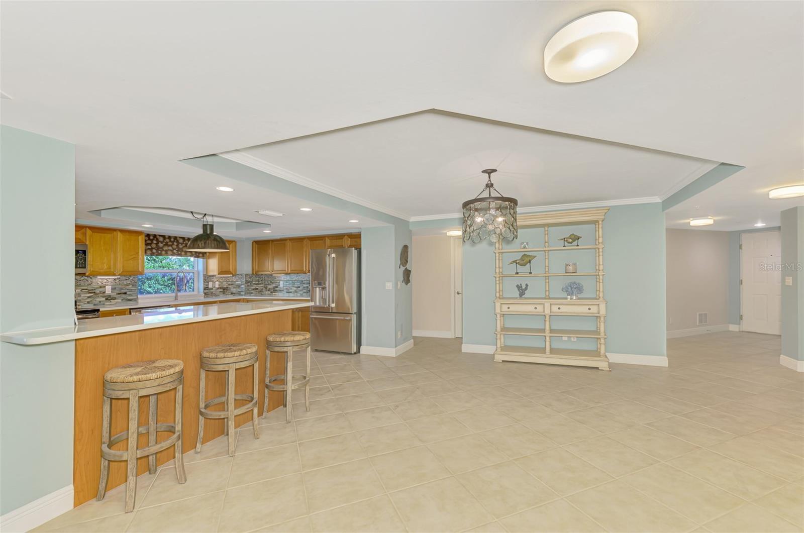 Image 13 of 38 For 5056 Beach Road 102