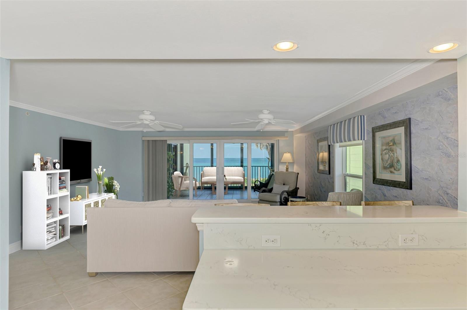 Image 24 of 38 For 5056 Beach Road 102