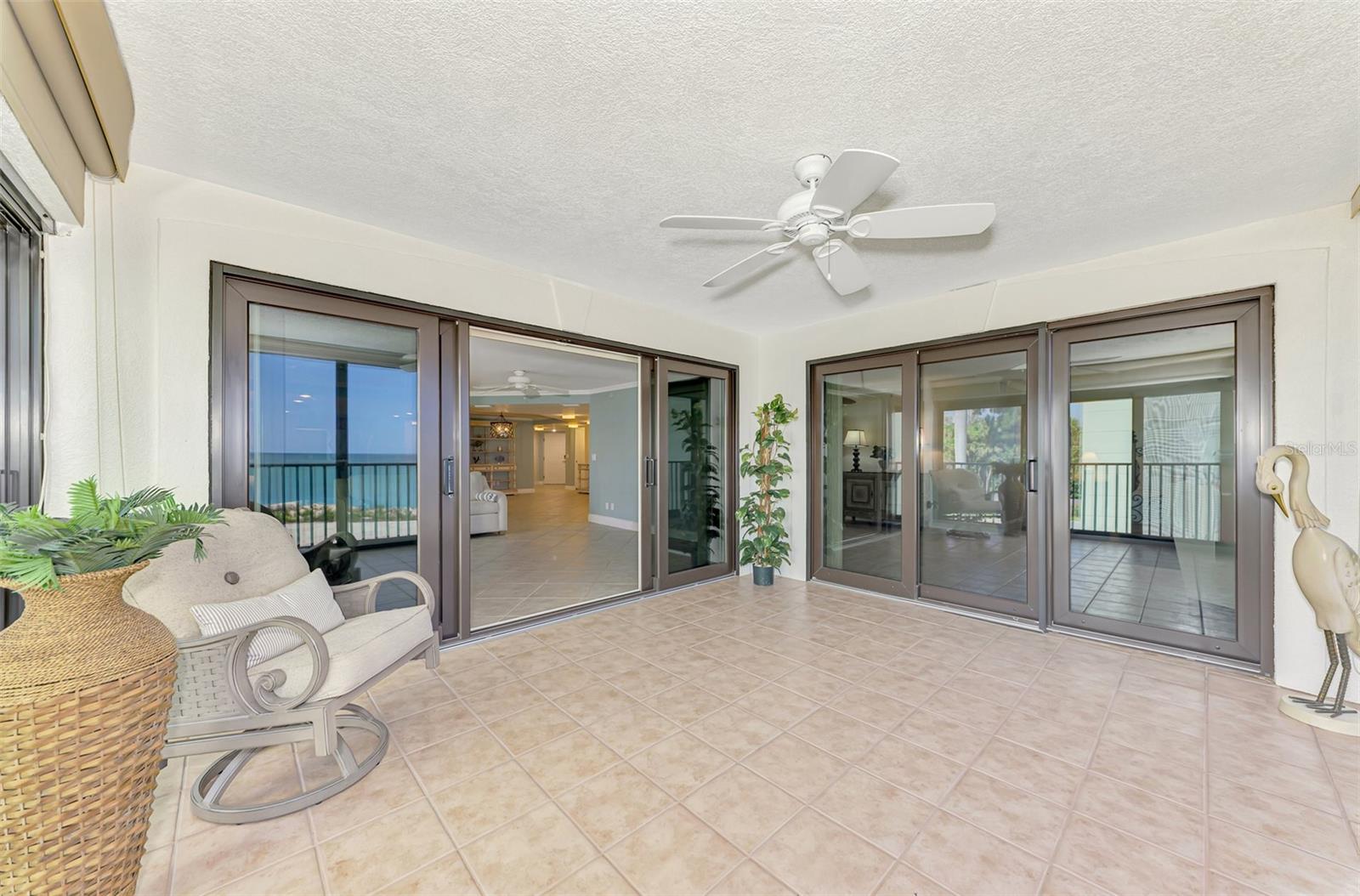Image 32 of 38 For 5056 Beach Road 102