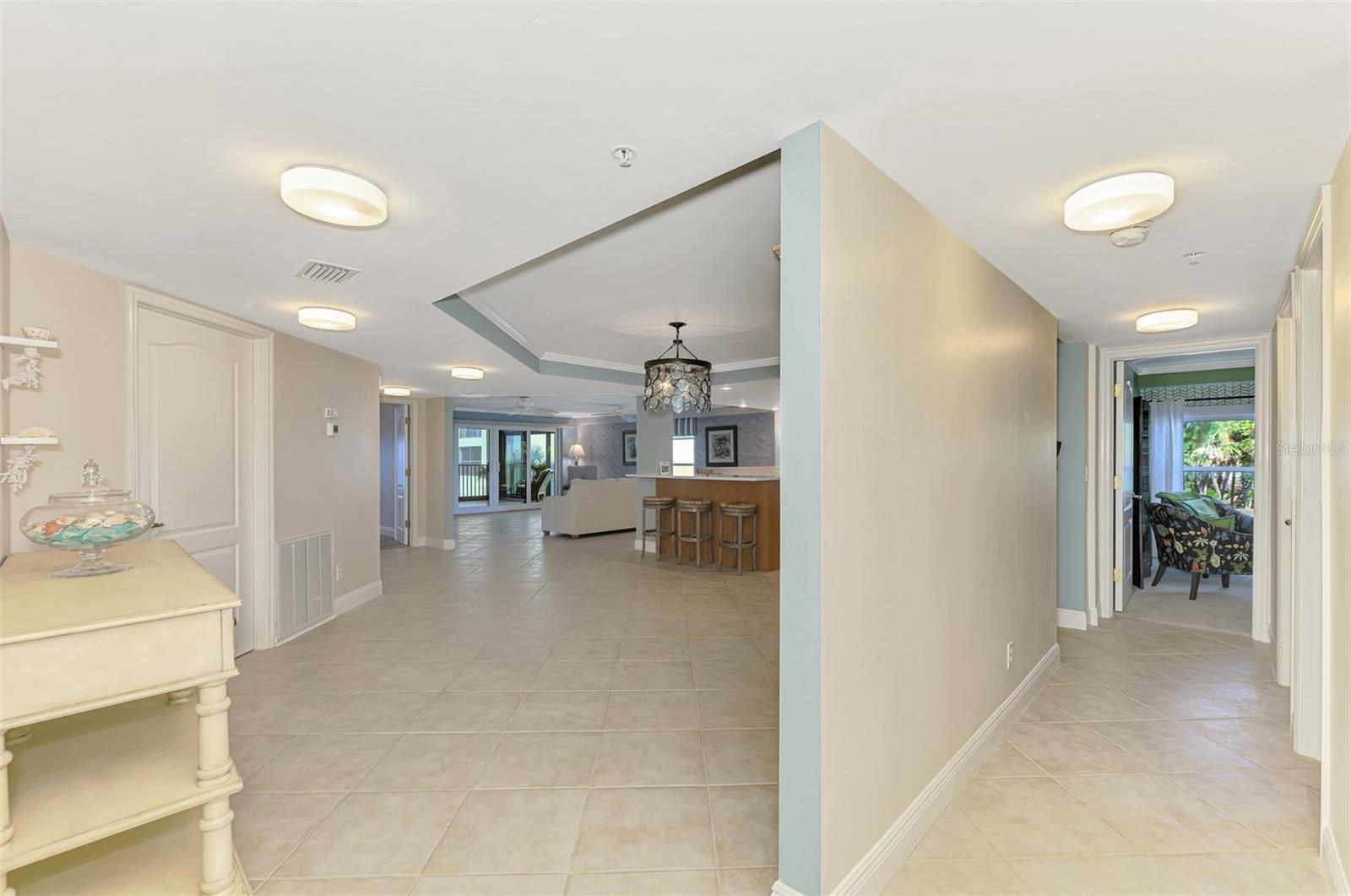 Image 8 of 38 For 5056 Beach Road 102