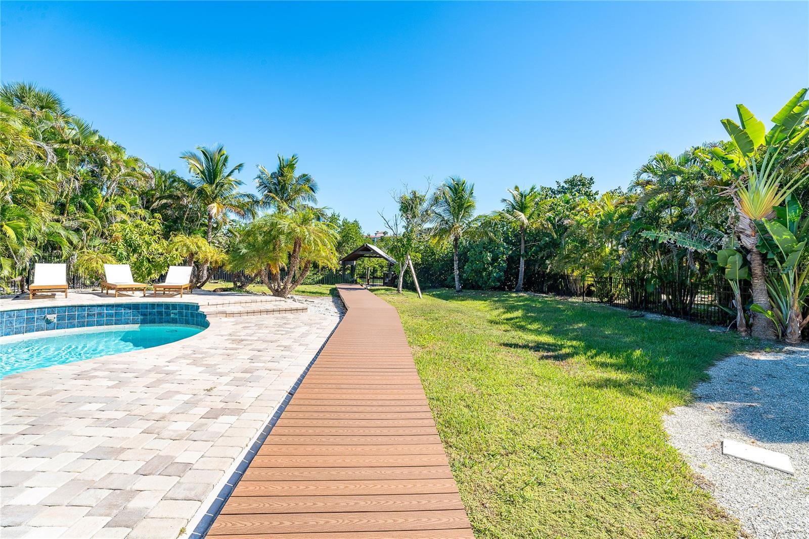 Image 22 of 58 For 260 Kettle Harbor Drive