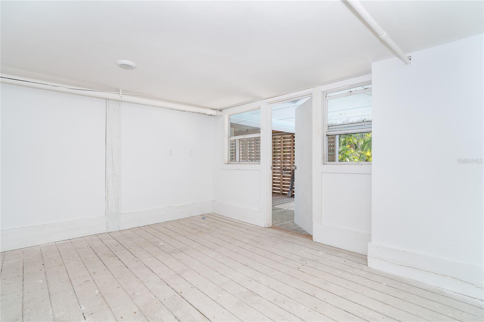 Image 34 of 58 For 260 Kettle Harbor Drive