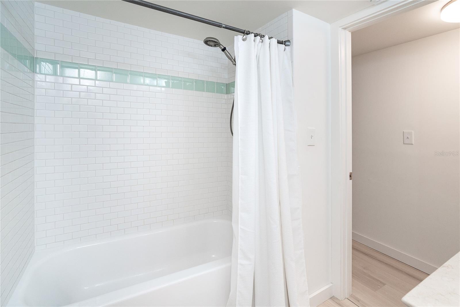 Image 37 of 58 For 260 Kettle Harbor Drive