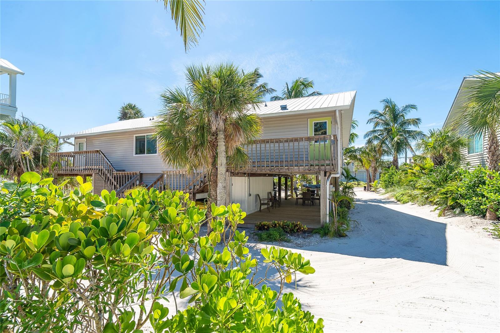 Image 2 of 48 For 170 Gulf Boulevard 3