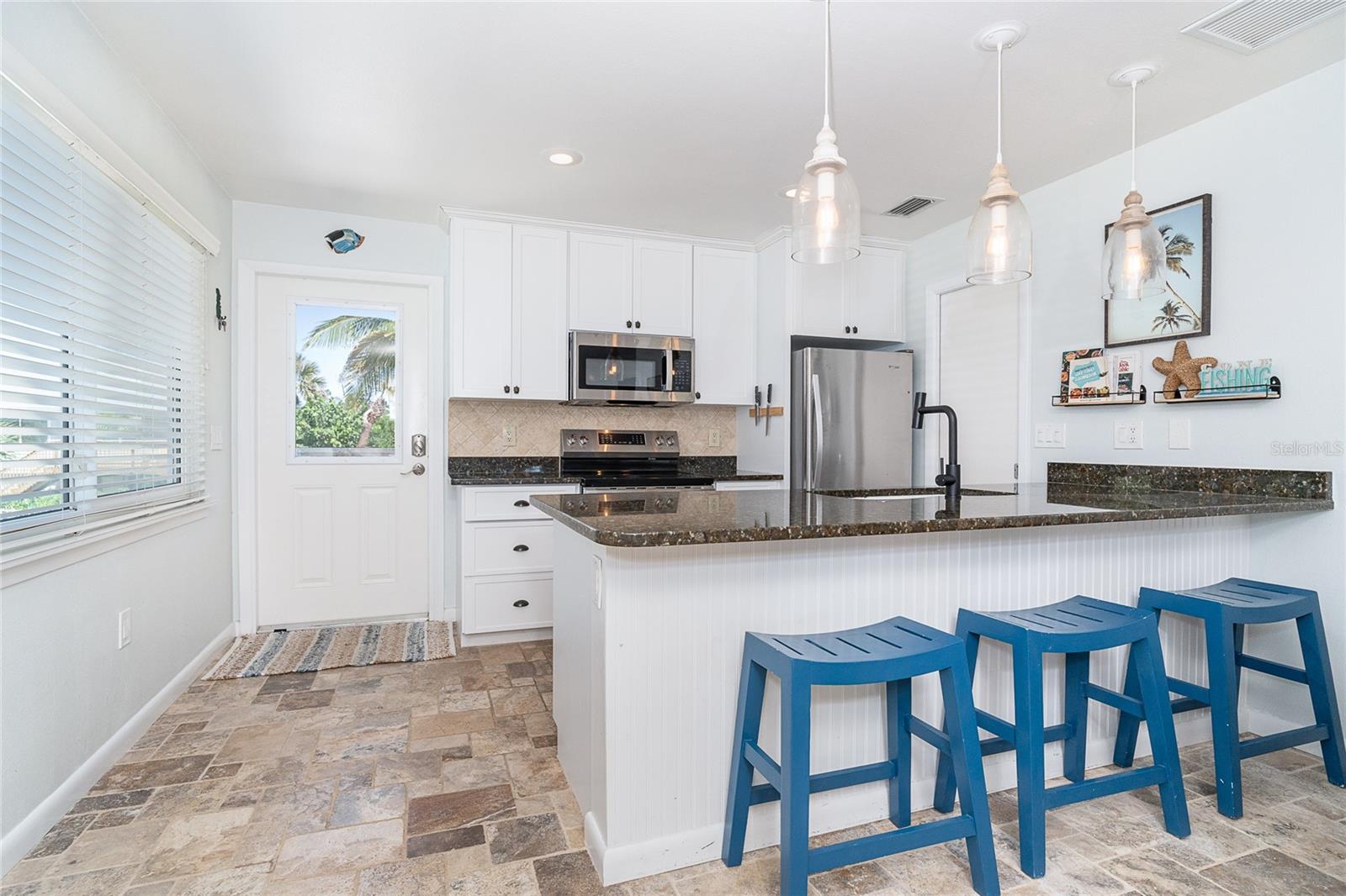 Image 4 of 48 For 170 Gulf Boulevard 3