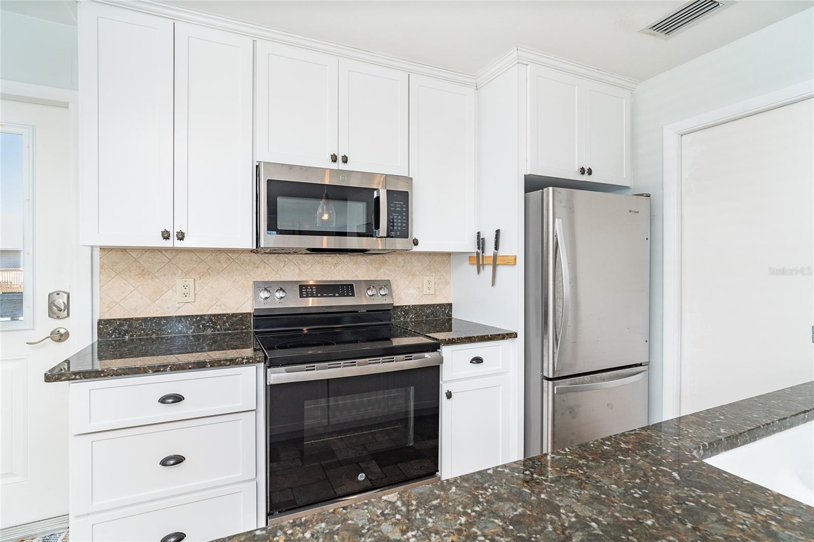 Image 6 of 48 For 170 Gulf Boulevard 3