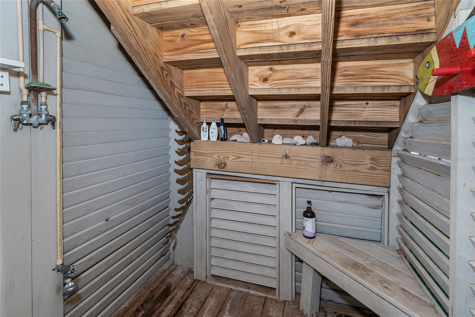 Image 24 of 50 For 170 Gulf Boulevard 4