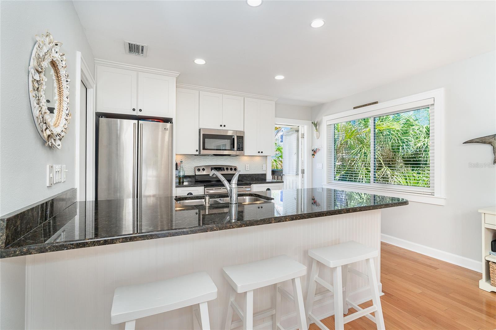 Image 3 of 50 For 170 Gulf Boulevard 4