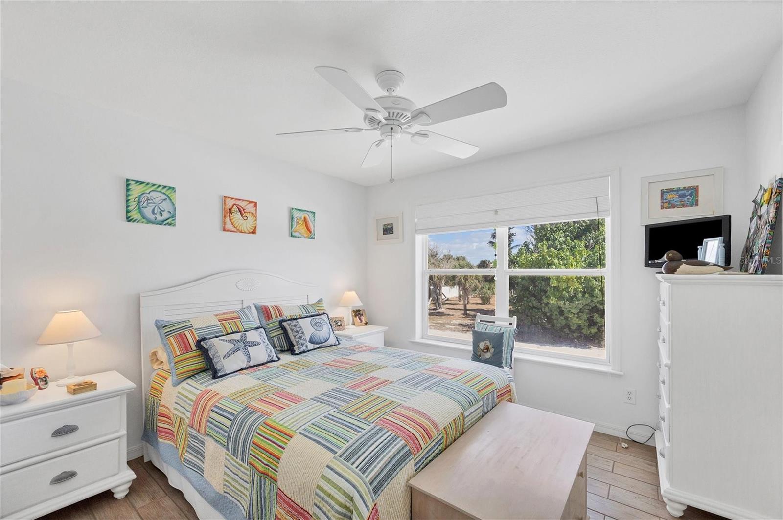 Image 20 of 38 For 271 Bocilla Drive