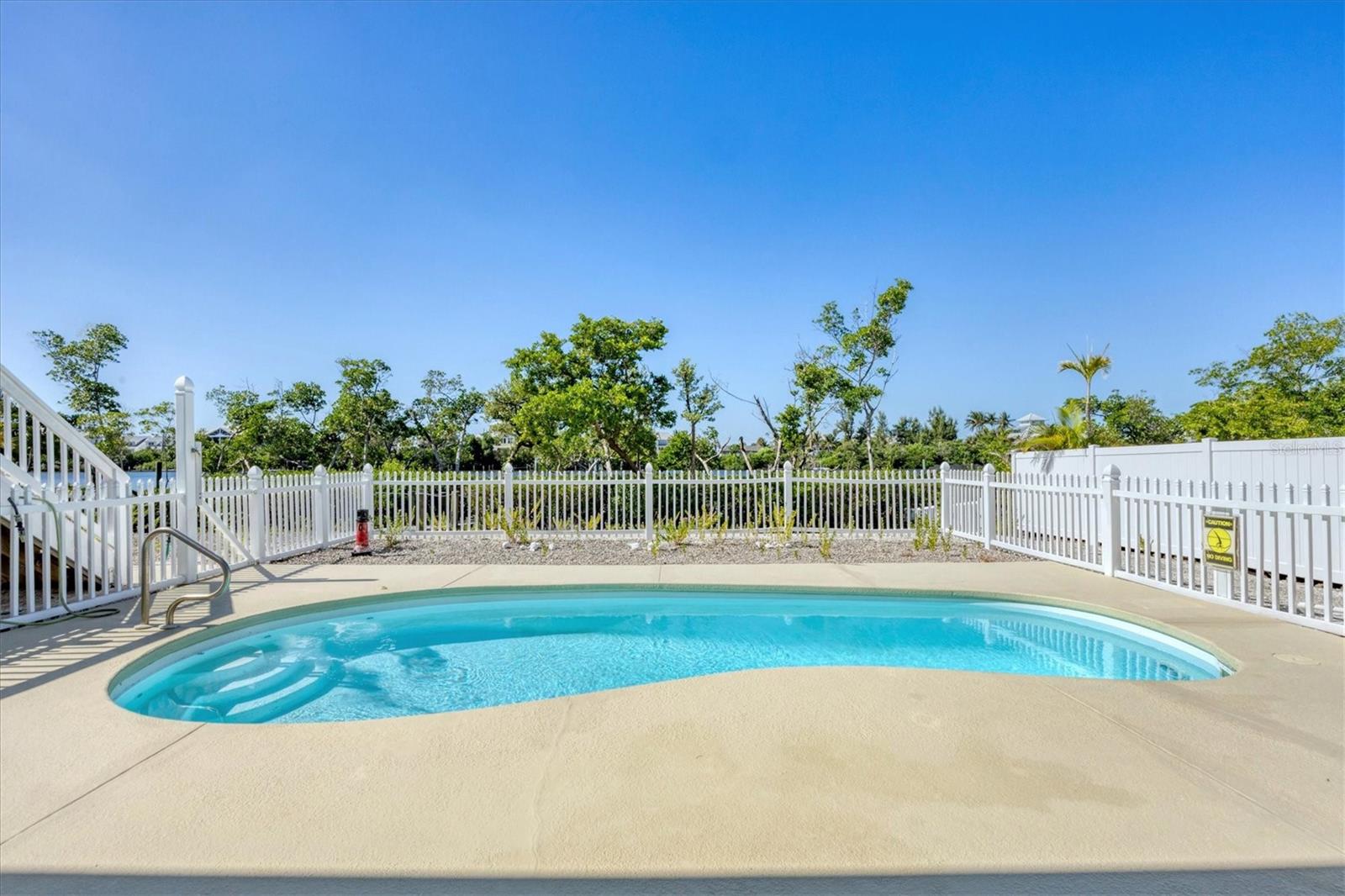 Image 27 of 38 For 271 Bocilla Drive