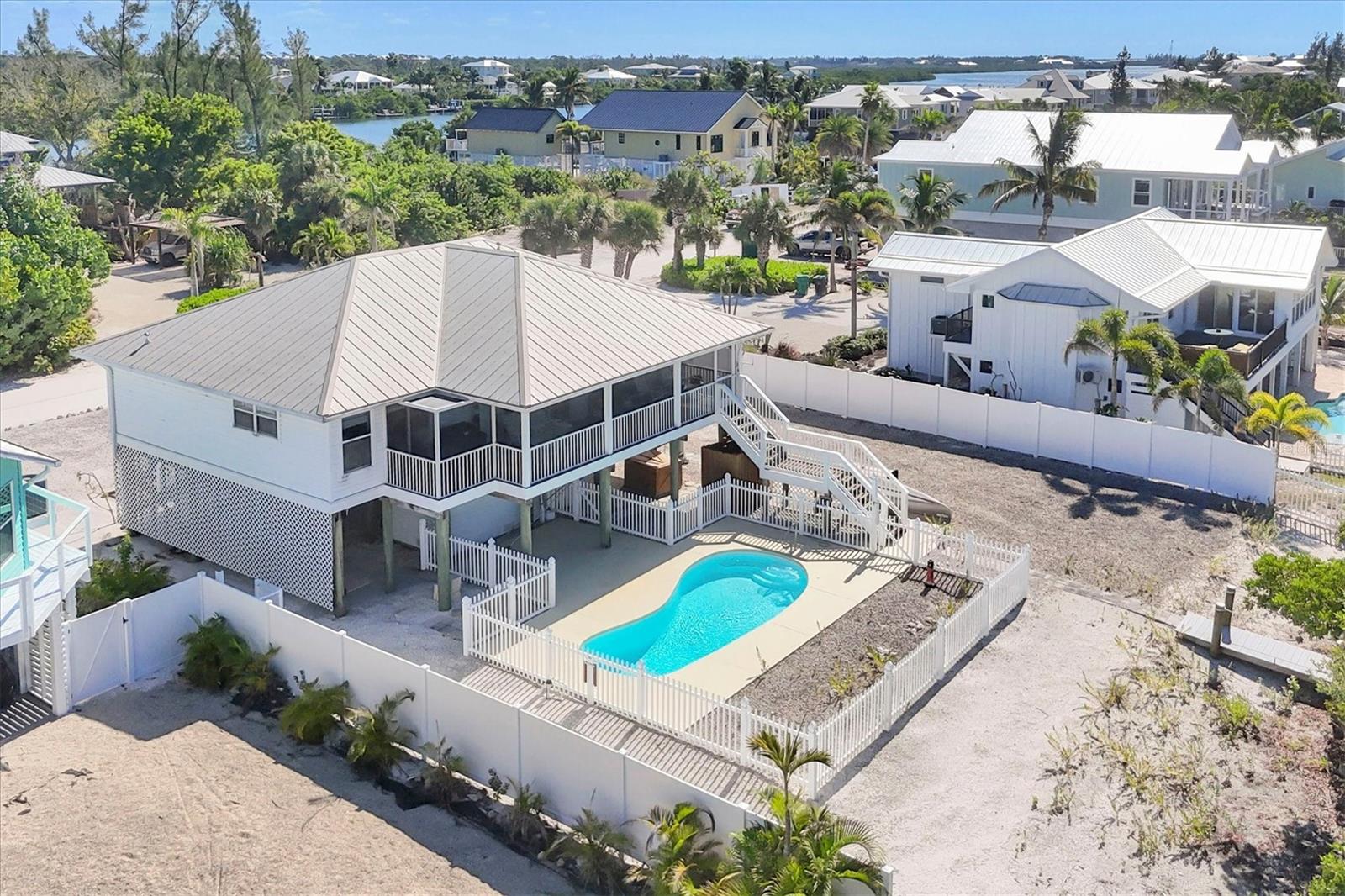 Image 32 of 38 For 271 Bocilla Drive