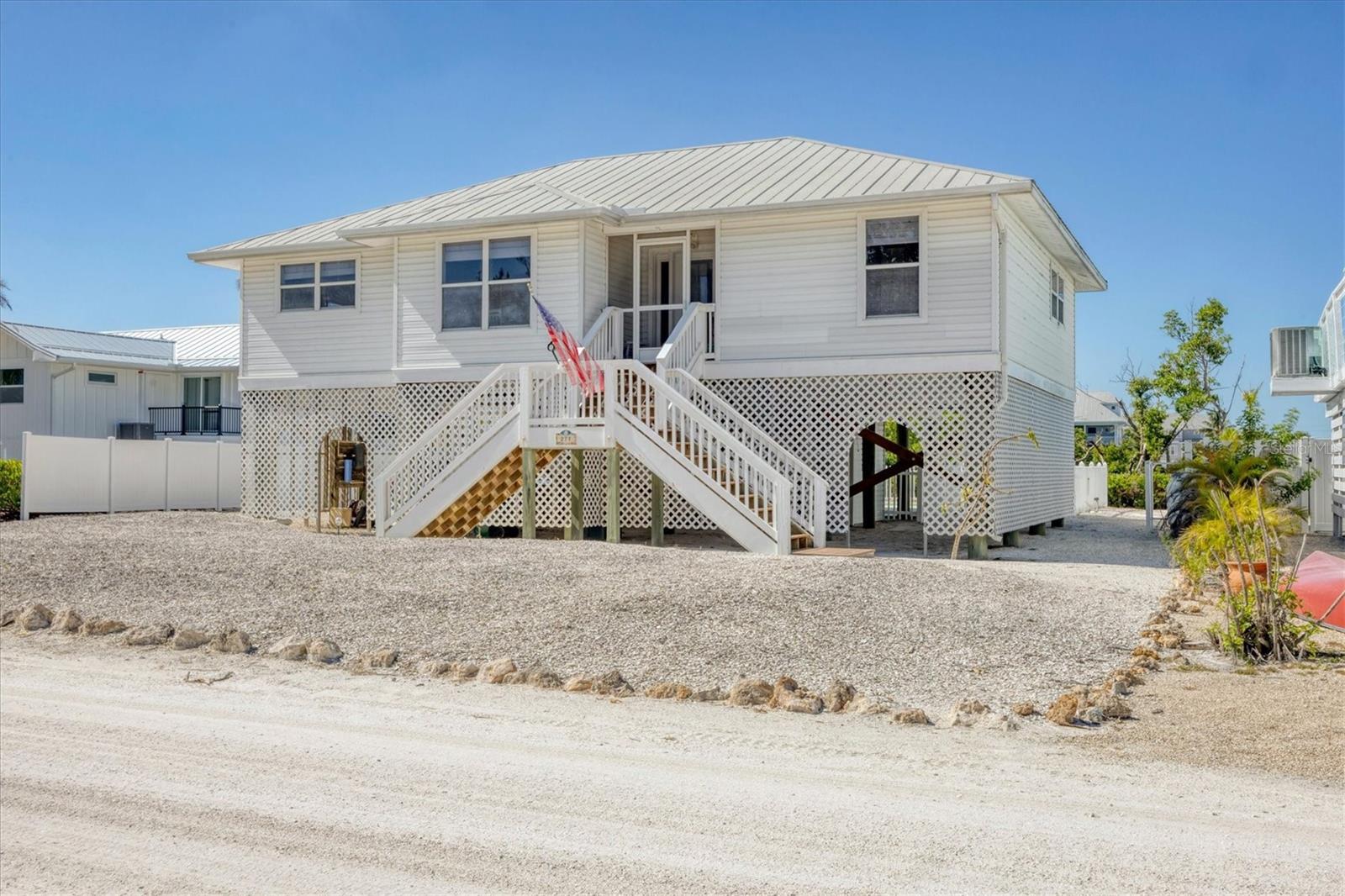 Image 4 of 38 For 271 Bocilla Drive