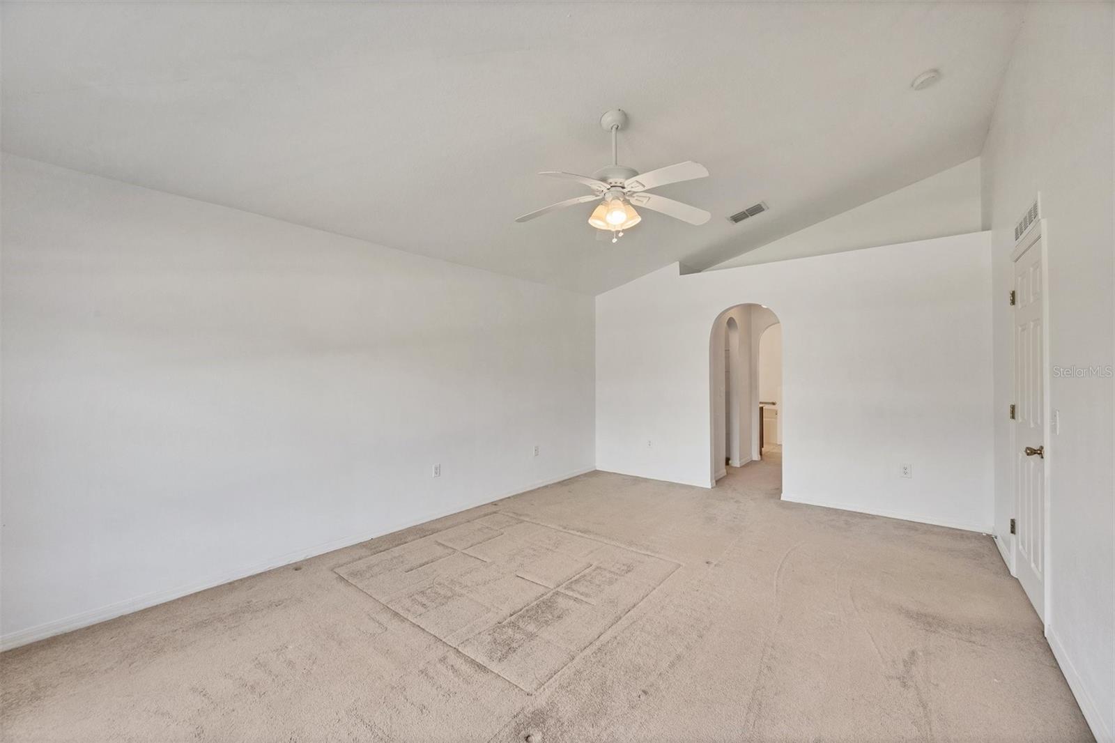 Image 19 of 64 For 14119 Chambersburg Avenue