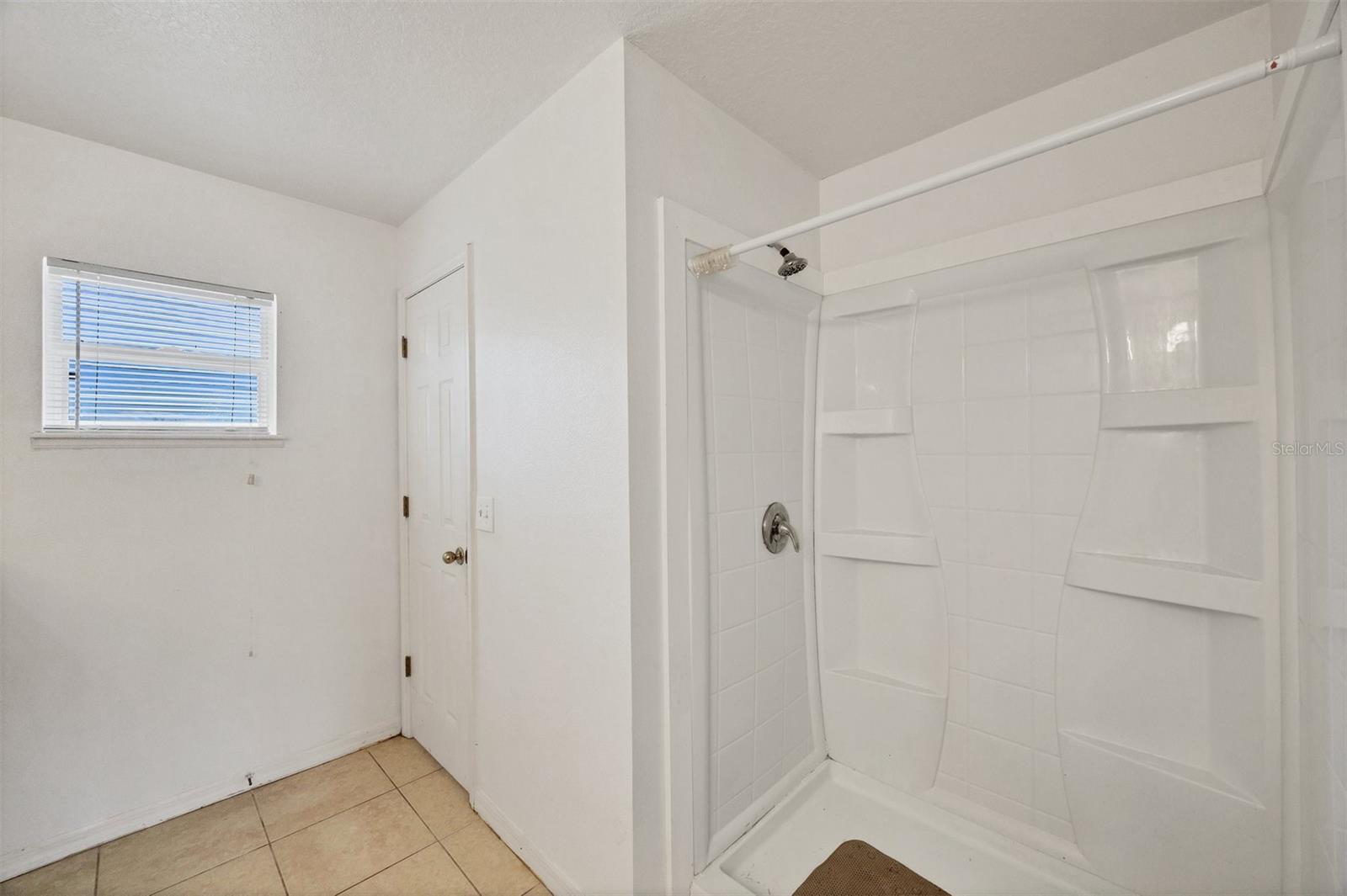 Image 22 of 64 For 14119 Chambersburg Avenue