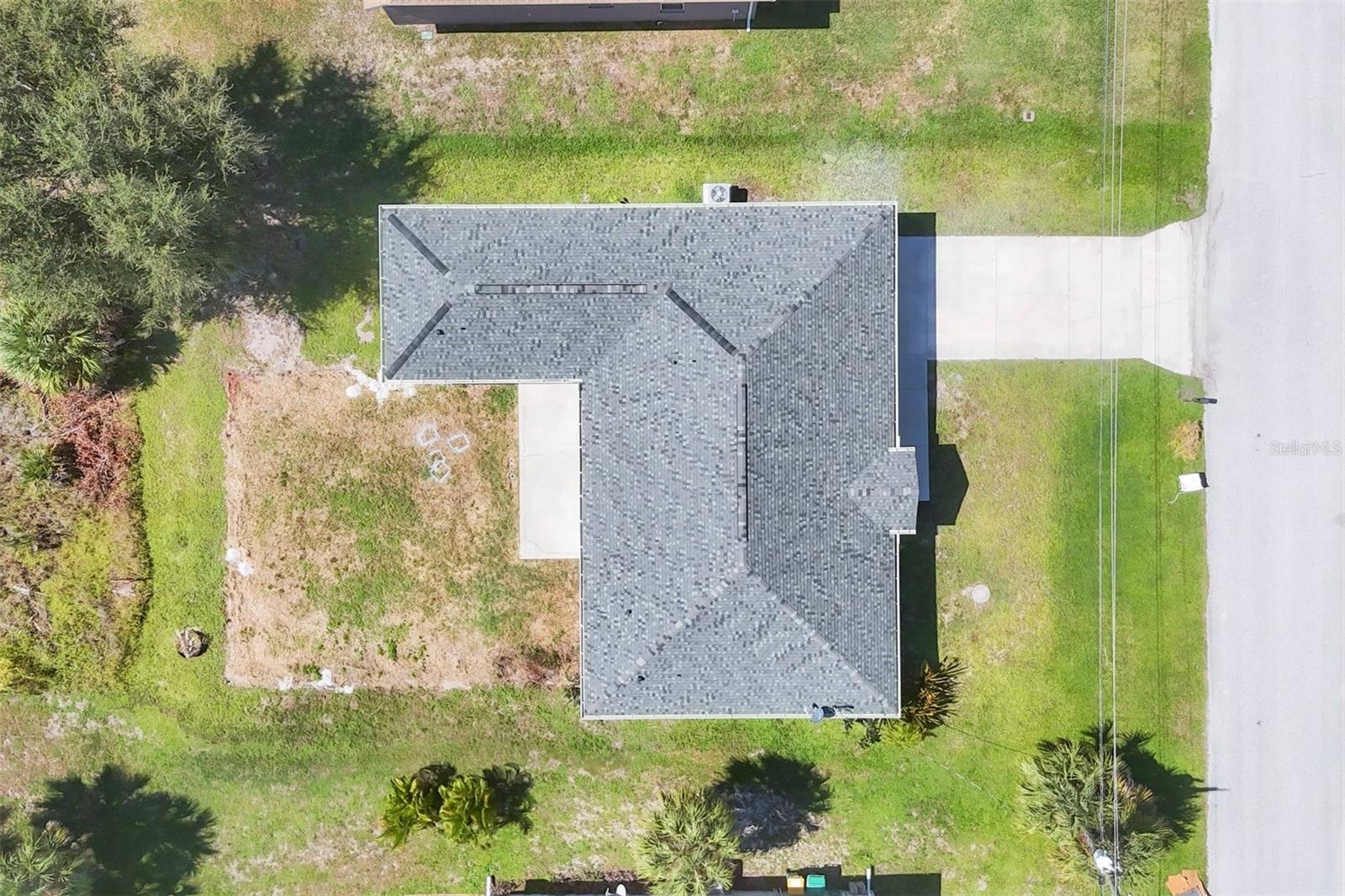 Image 33 of 64 For 14119 Chambersburg Avenue