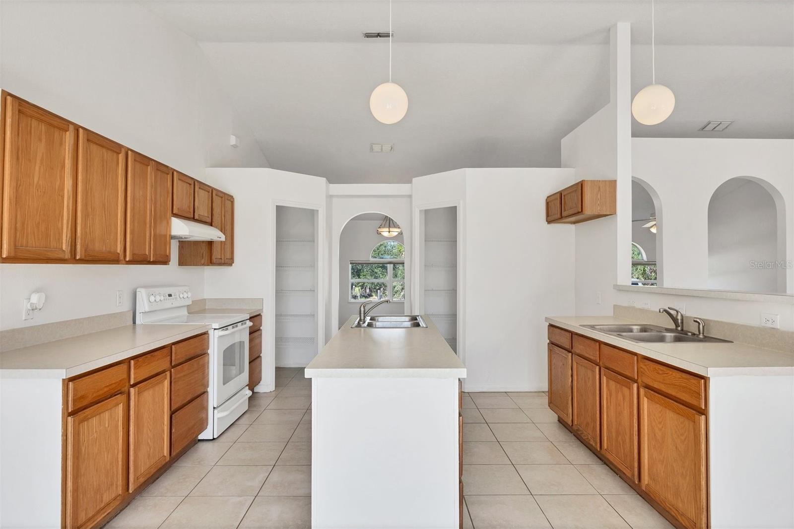 Image 6 of 64 For 14119 Chambersburg Avenue