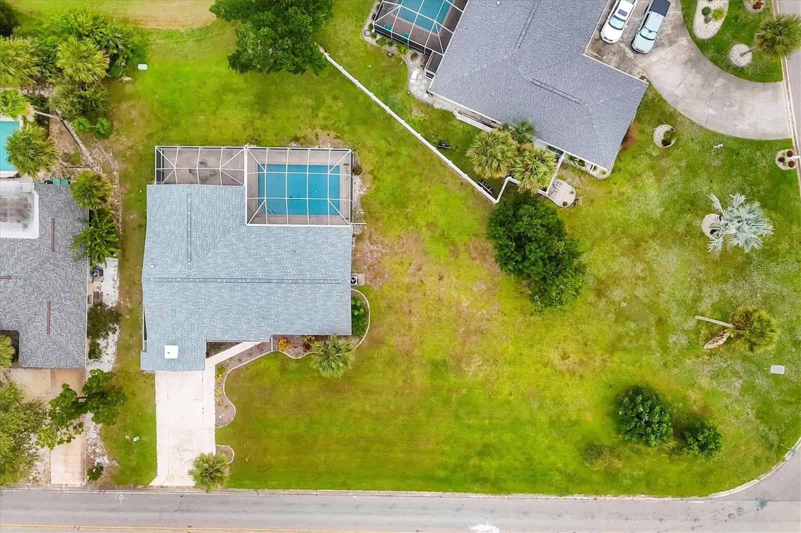 Image 13 of 54 For 76 Rotonda Circle