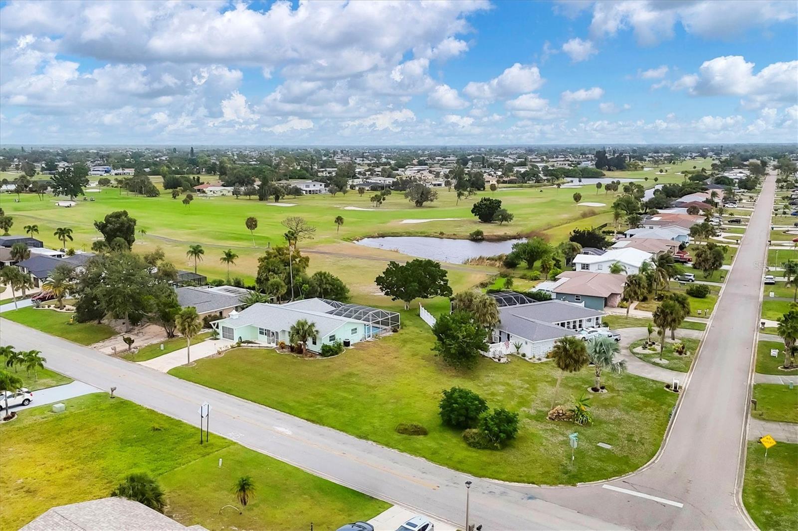 Image 14 of 54 For 76 Rotonda Circle