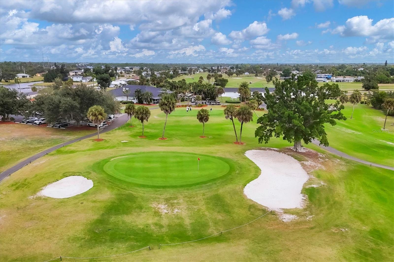 Image 41 of 54 For 76 Rotonda Circle