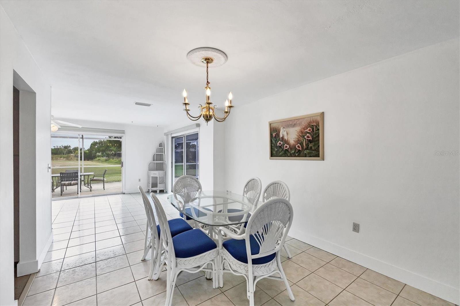 Image 5 of 54 For 76 Rotonda Circle