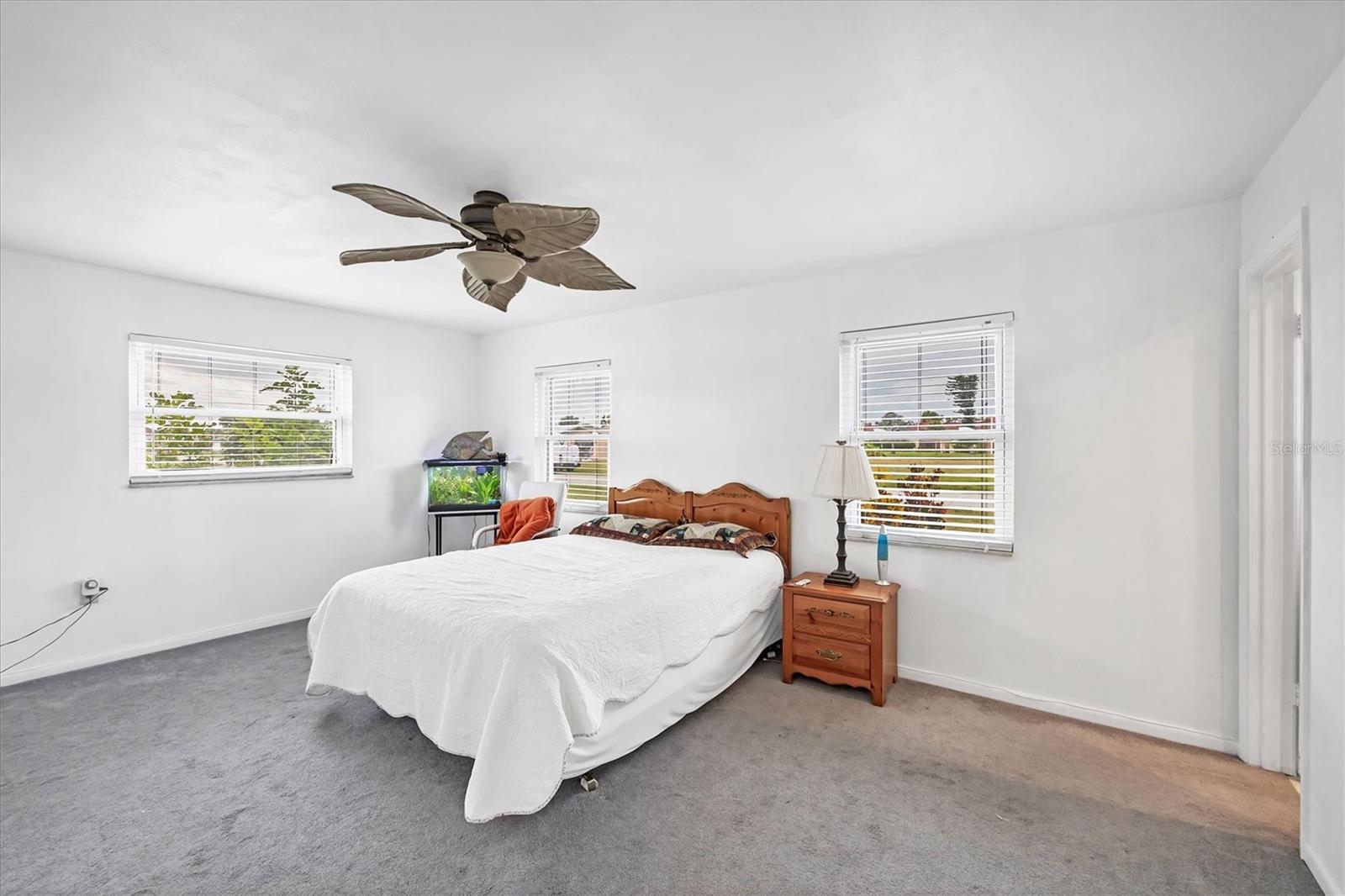 Image 8 of 54 For 76 Rotonda Circle