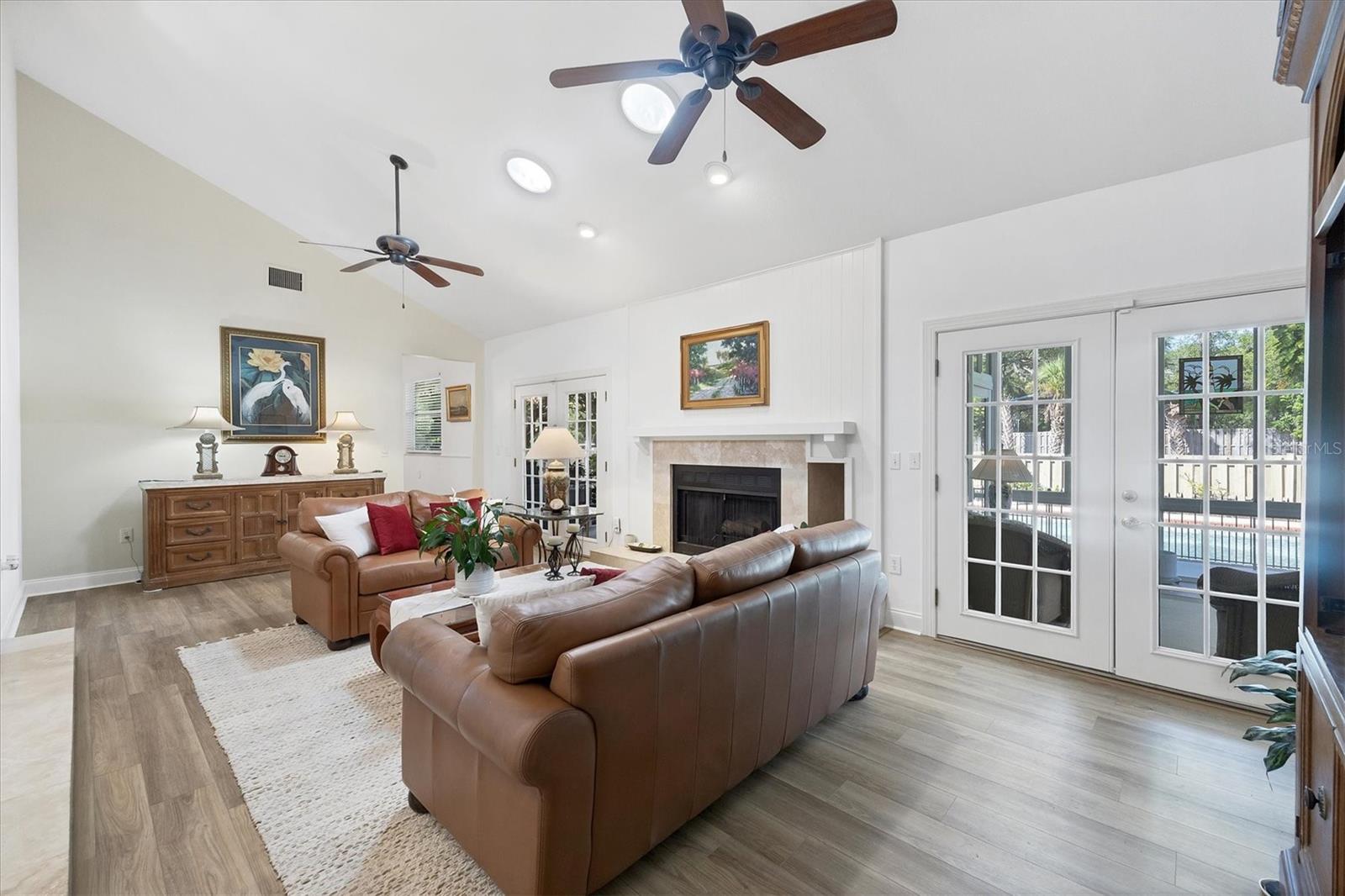 Image 6 of 55 For 2521 Northway Drive