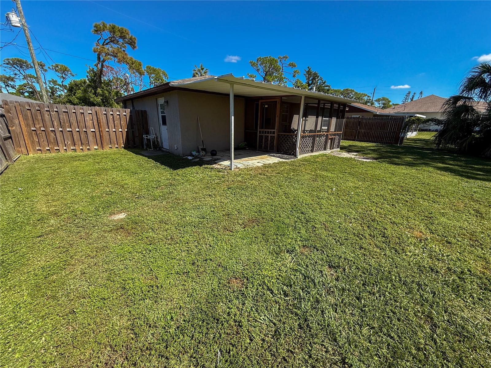 Image 22 of 23 For 645 Lewis Street